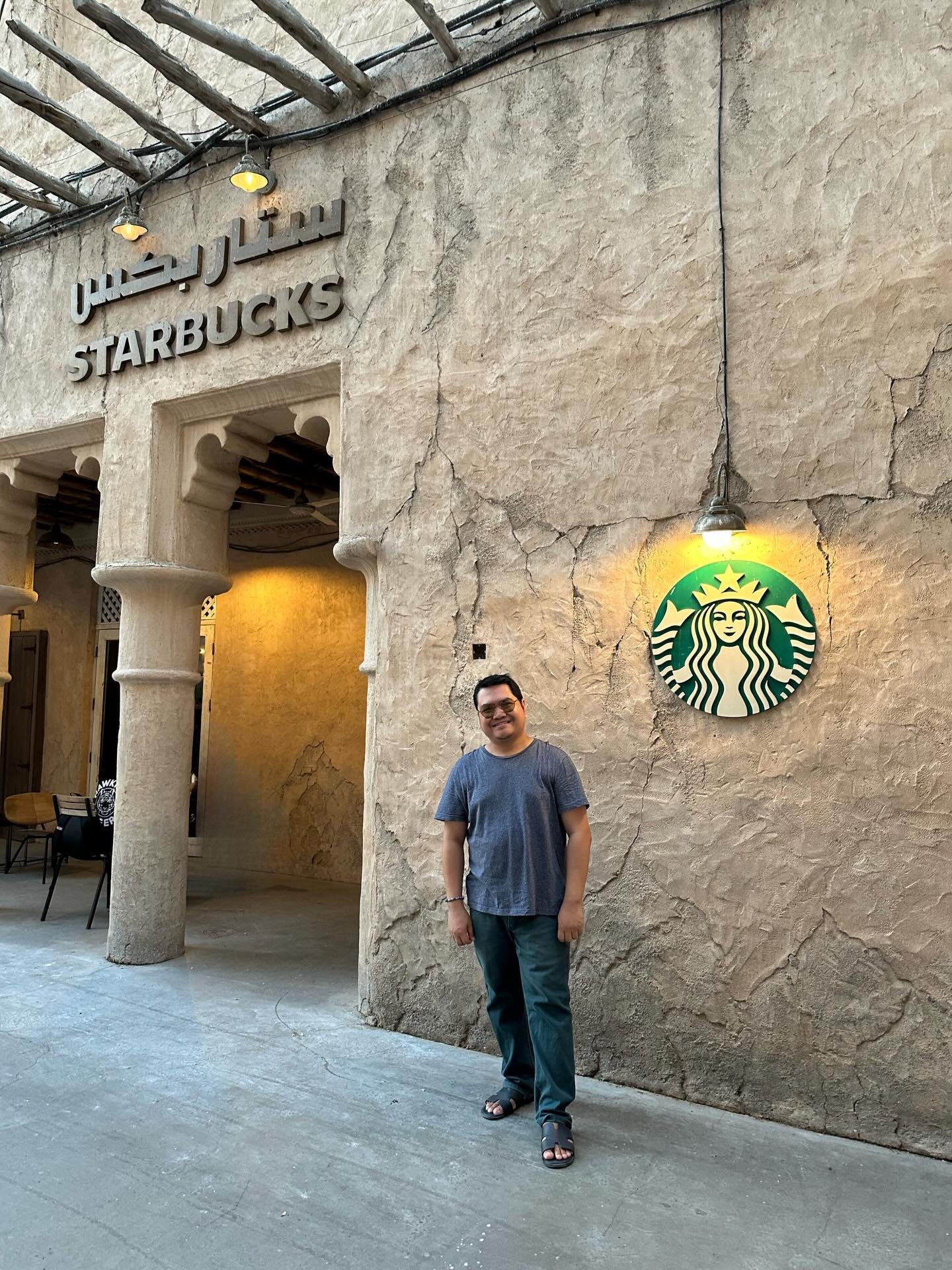 &ldquo;Peace begins with a smile.&rdquo; &ndash; Mother Teresa

Good vibes Thursday 😀

📍 Al Seef Street - Dubai I UAE #starbuckalseef 
#2024 #ThrowbackThursday

#wanderlust #journey #happiness #travel #vacation #adventure #alseef #uae #dubai #trave