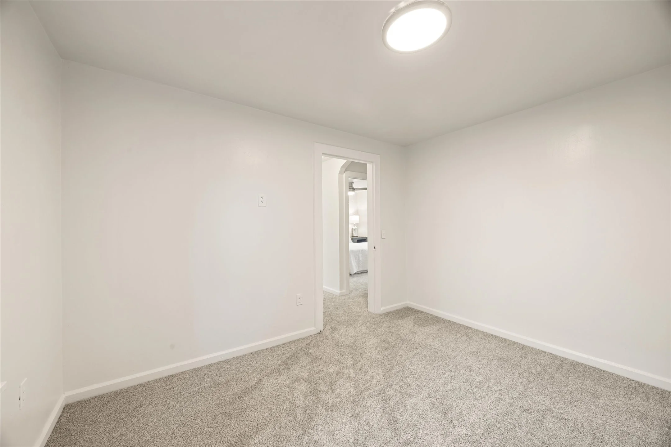 23-3444 Se Rockwood St 97222-23.jpg