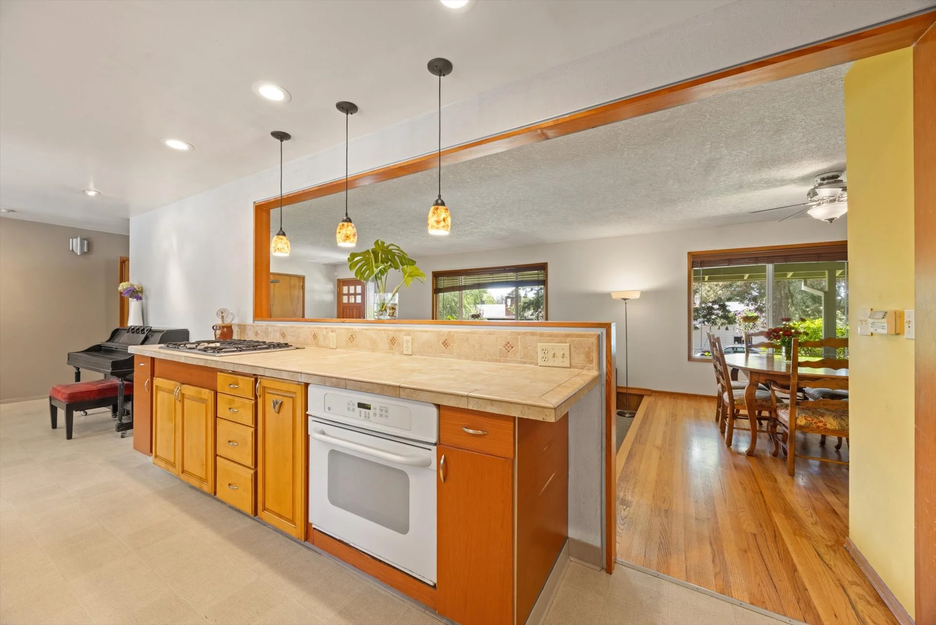 15-12955 SW Evergreen St 97005 -15.jpg