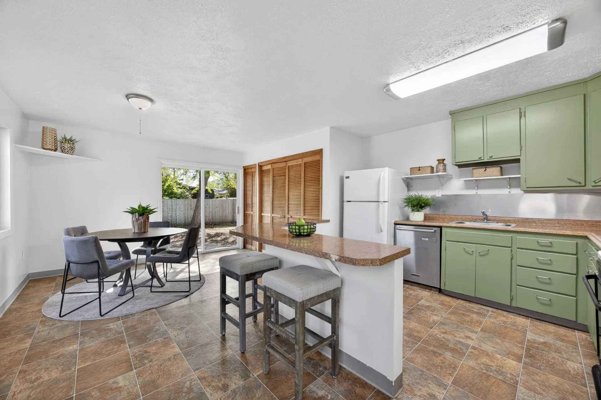 09-1044 Northeast 57th Avenue-9.jpg