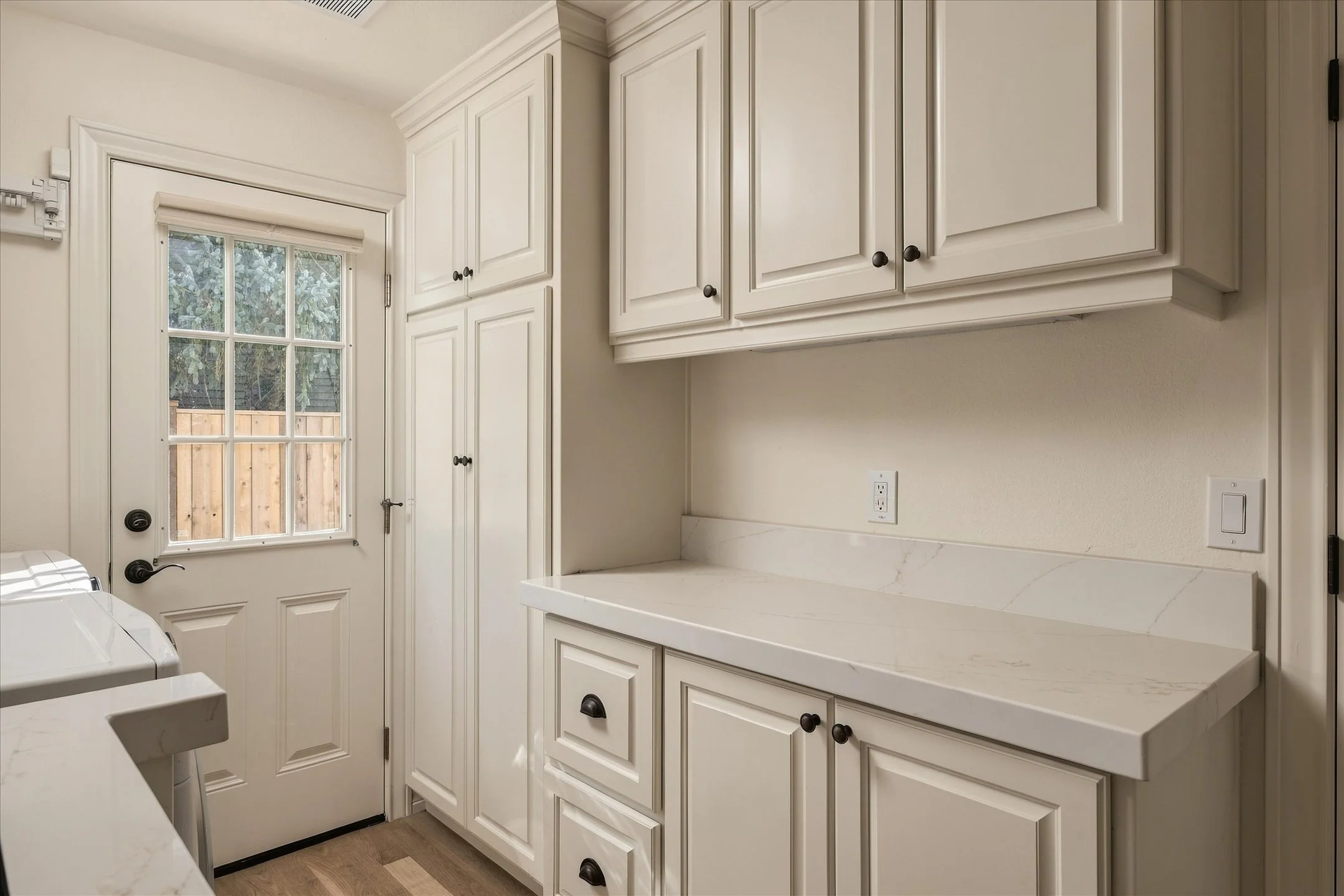18-876 Sunny Hill Dr-25.jpg
