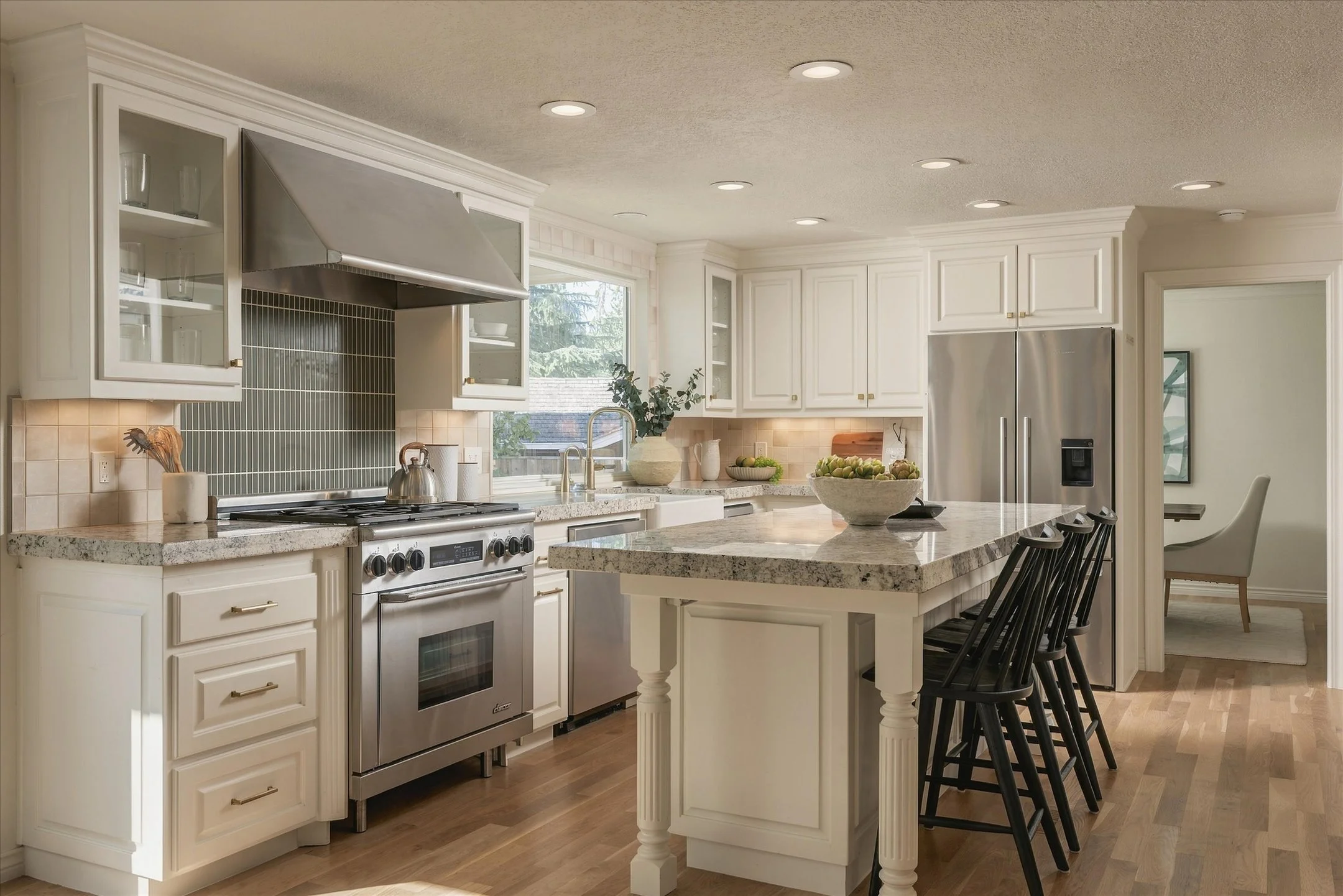 06-876 Sunny Hill Dr-14.jpg
