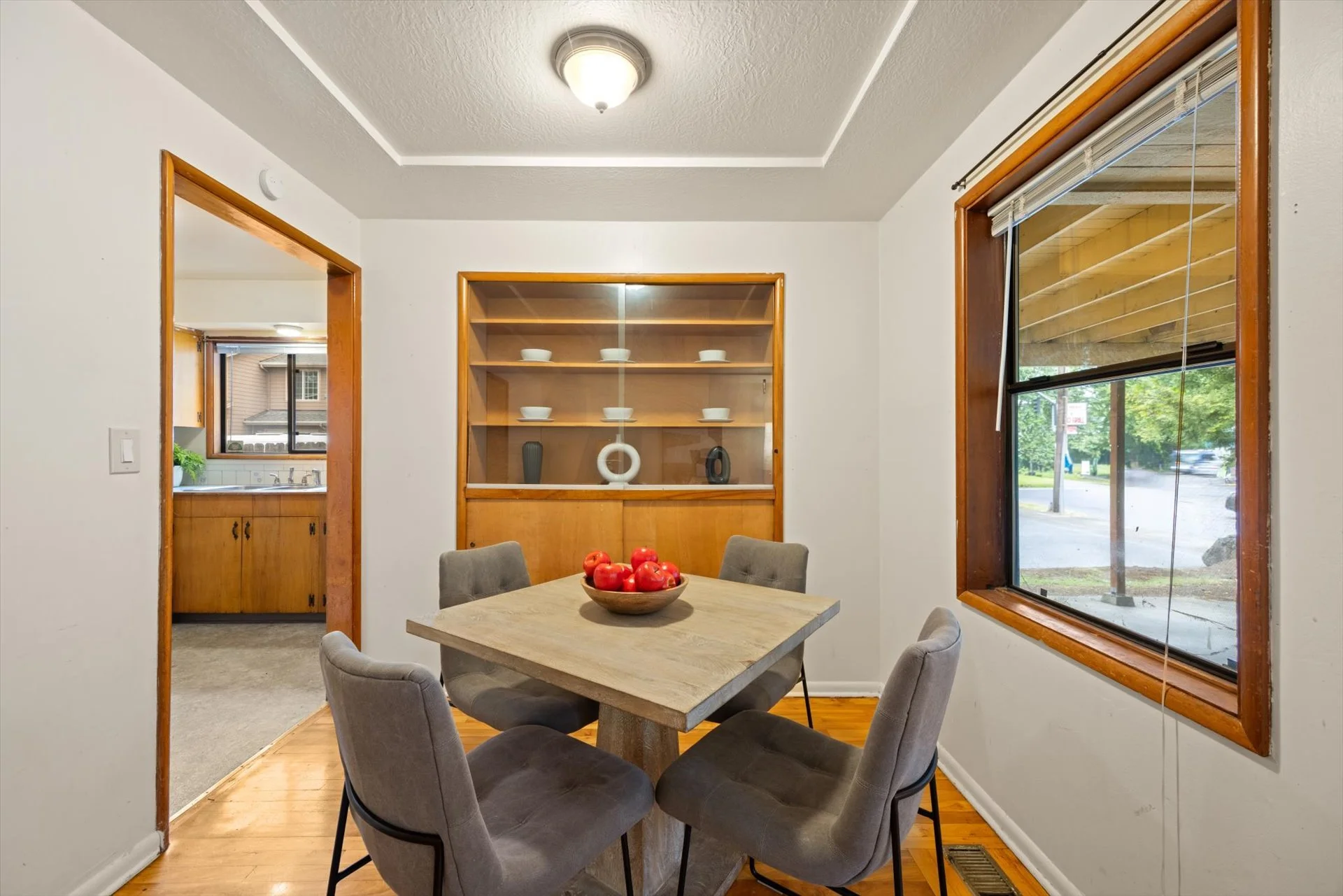 08-8419 Se 32nd Ave 97222-8.jpg