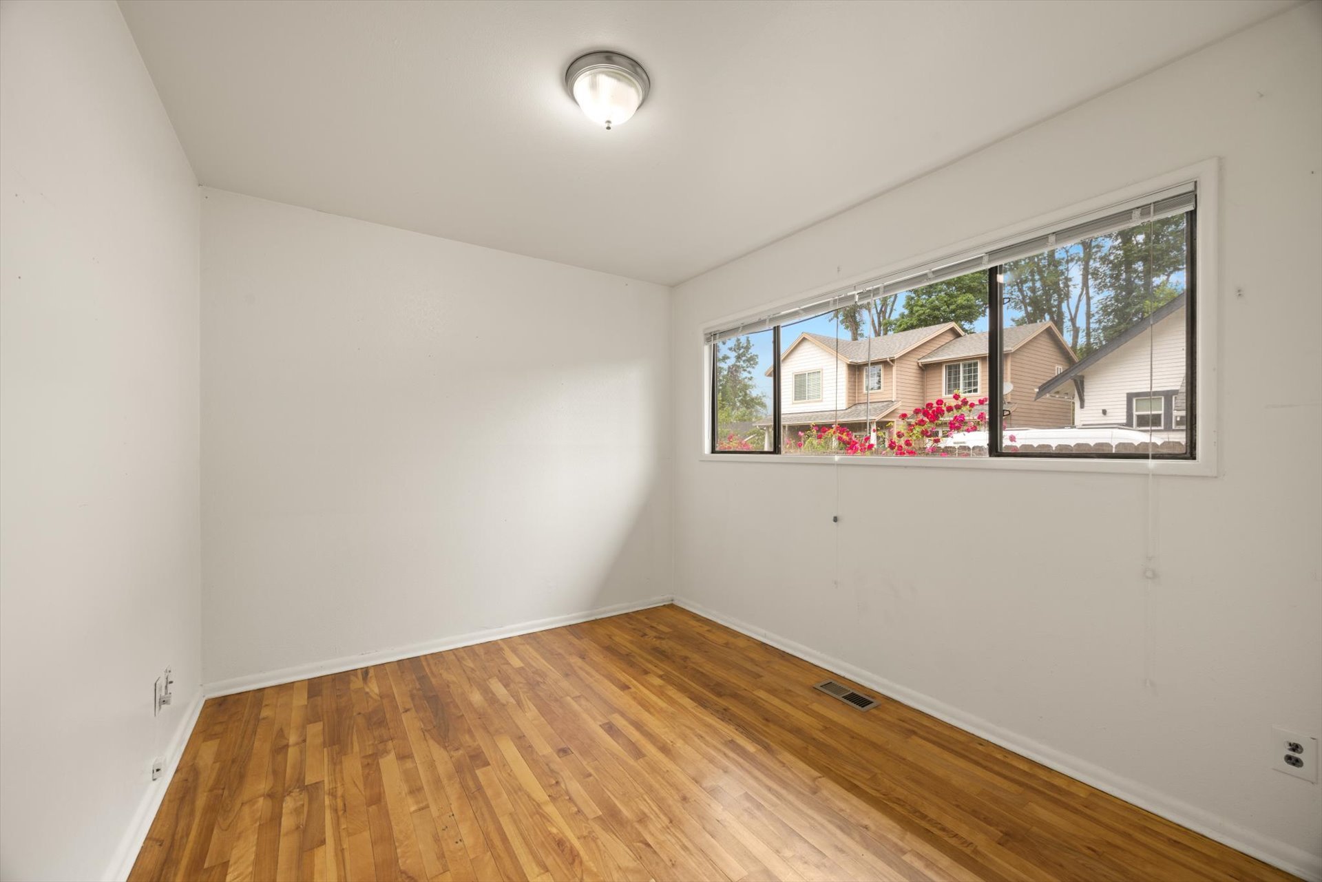 22-8419 Se 32nd Ave 97222-22.jpg