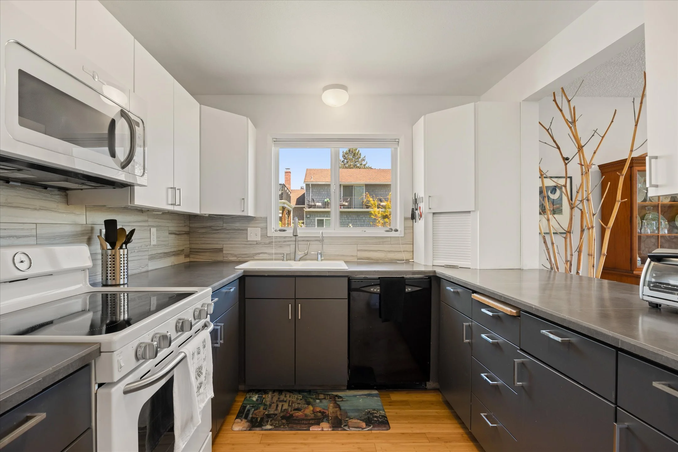 18-530 N Hayden Dr 97217-18.jpg