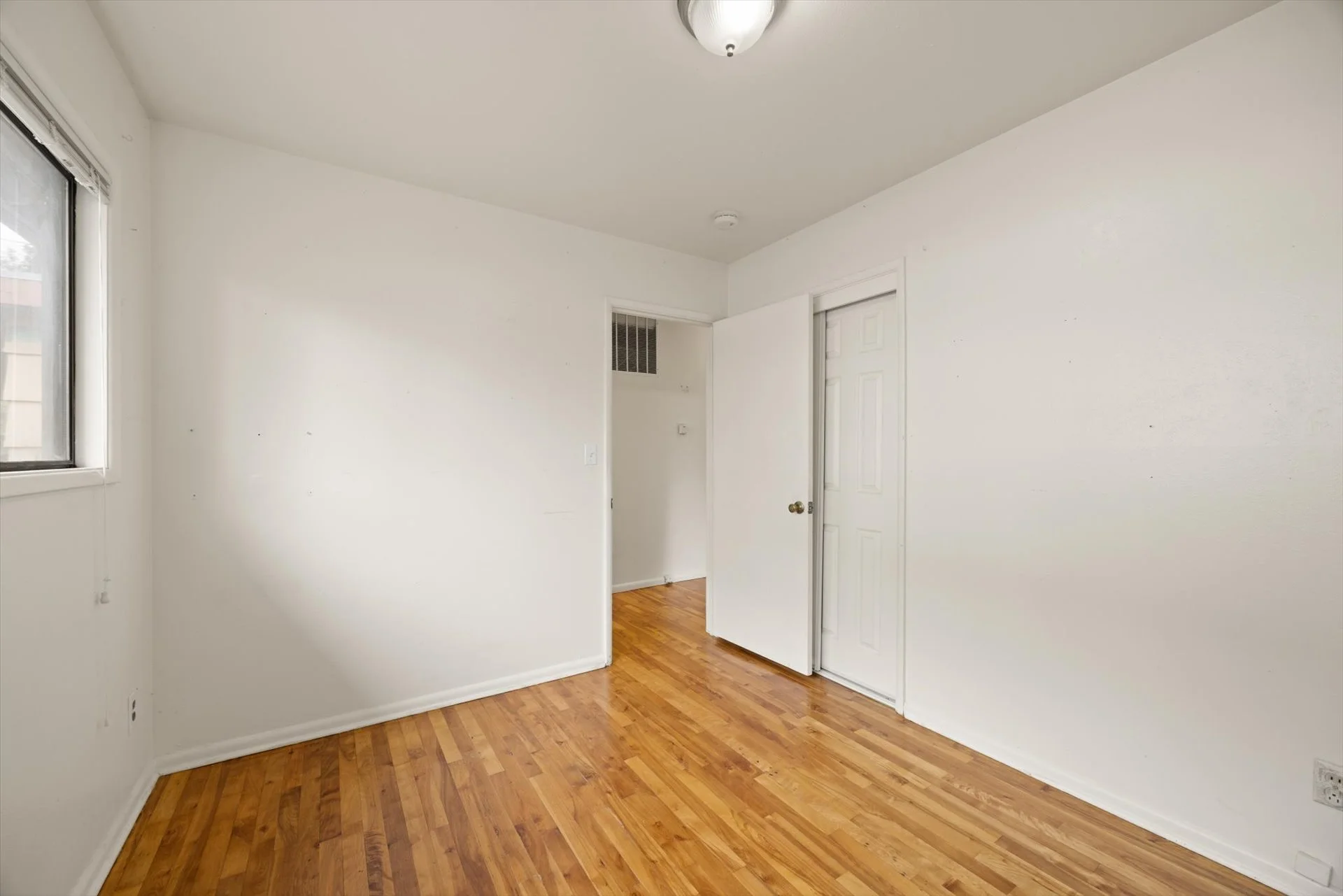 23-8419 Se 32nd Ave 97222-23.jpg