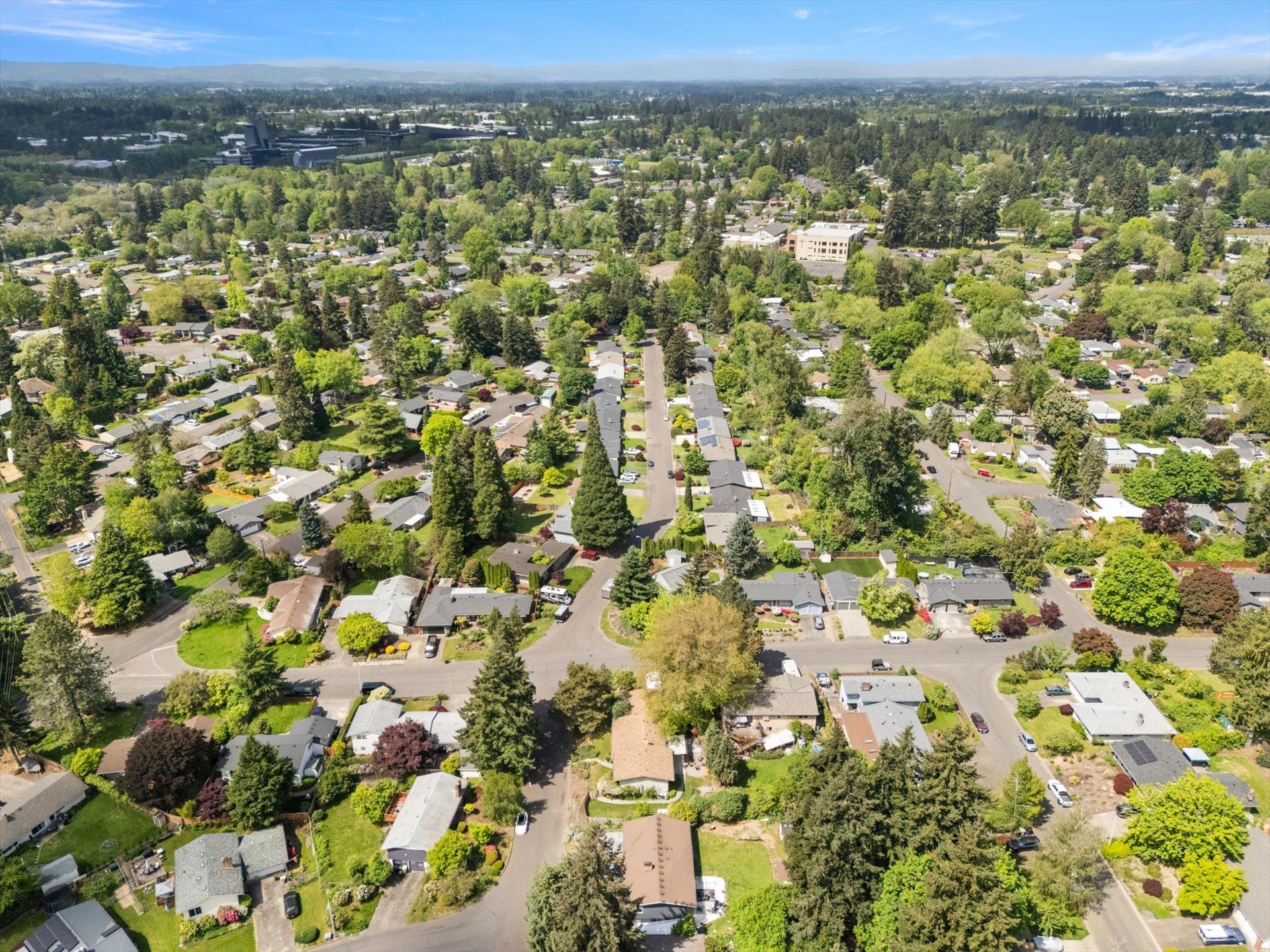 42-12955 SW Evergreen St 97005 -42.jpg