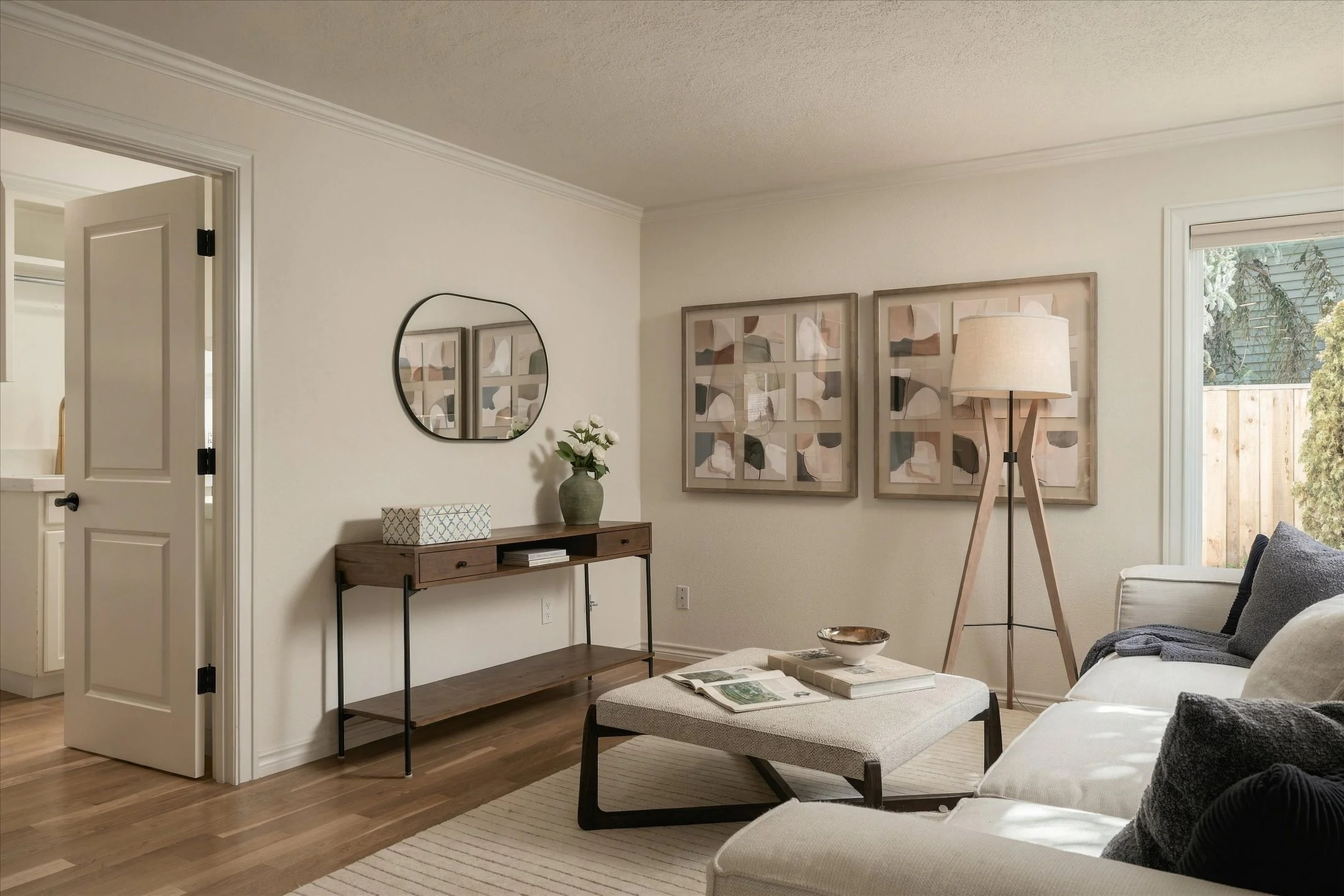 14-876 Sunny Hill Dr-21.jpg