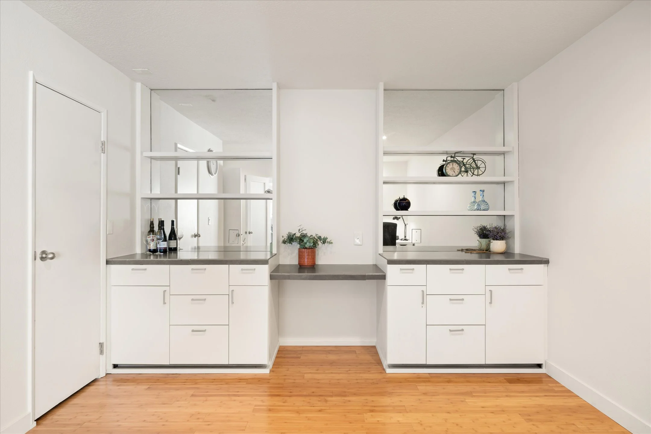 23-530 N Hayden Dr 97217-23.jpg