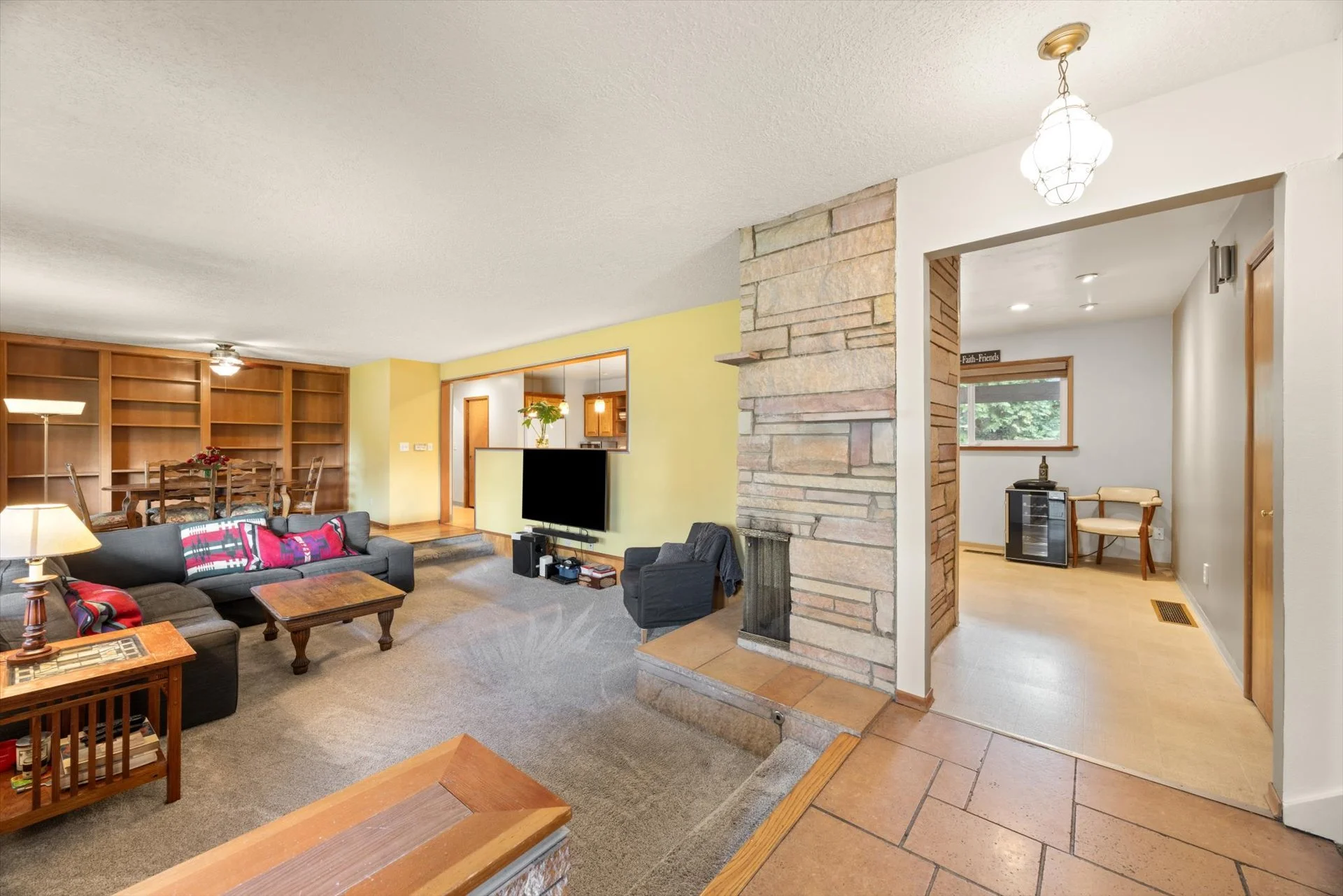 07-12955 SW Evergreen St 97005 -7.jpg