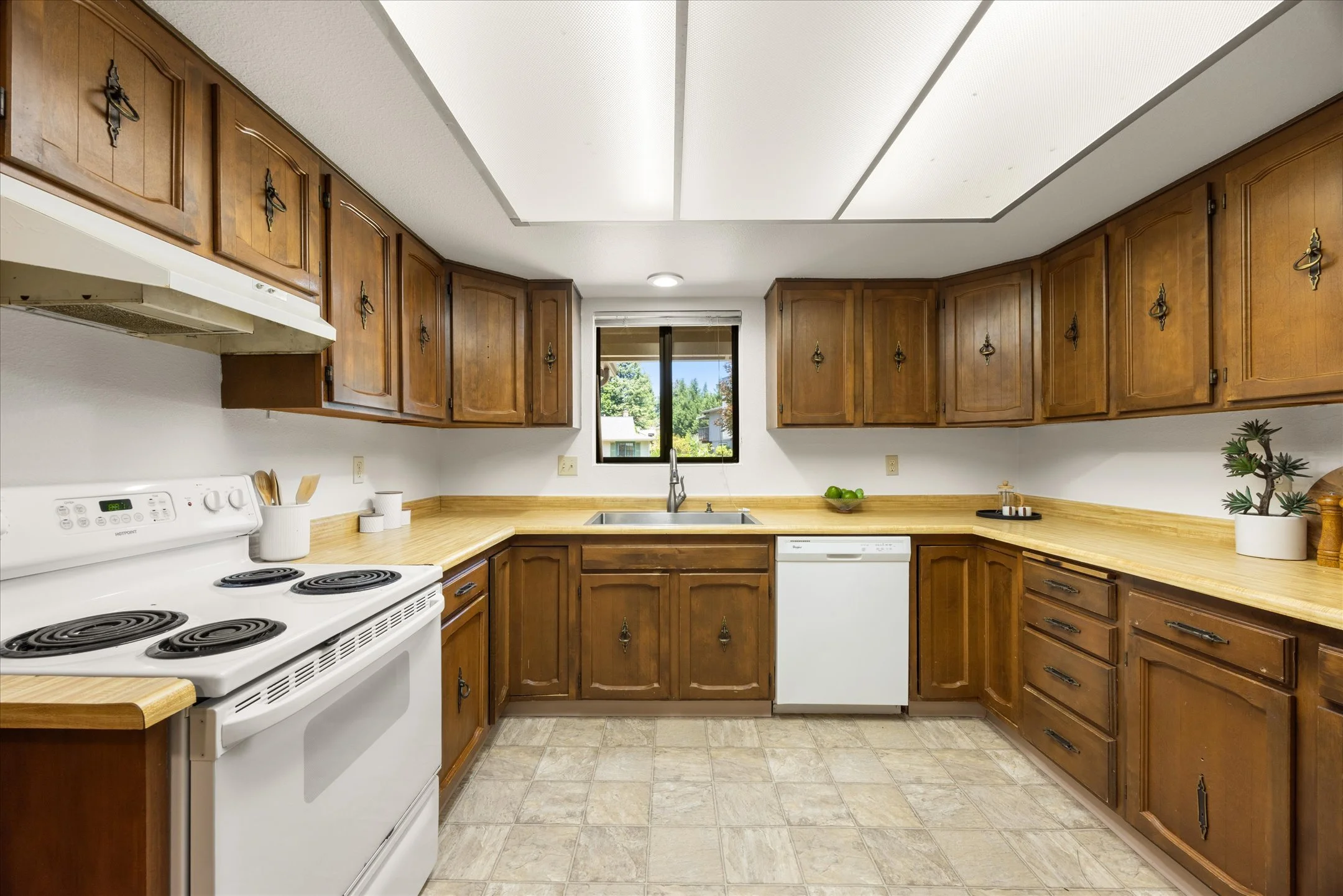 15-21326 SW Makah Ct 97062-15.jpg
