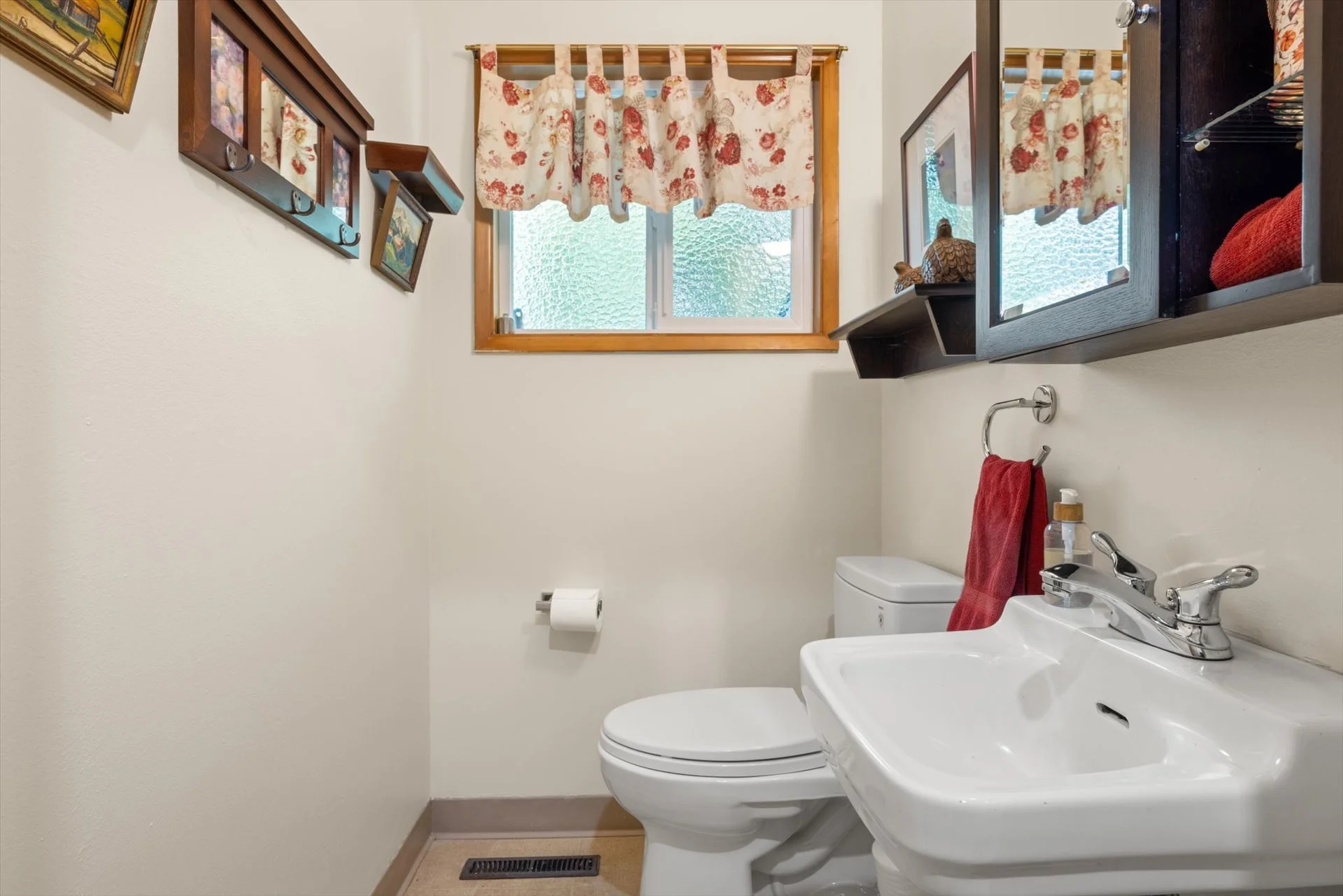 19-12955 SW Evergreen St 97005 -19.jpg