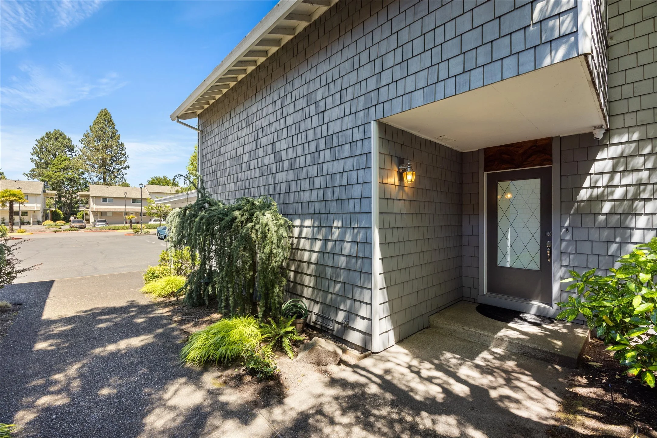 05-530 N Hayden Dr 97217-5.jpg