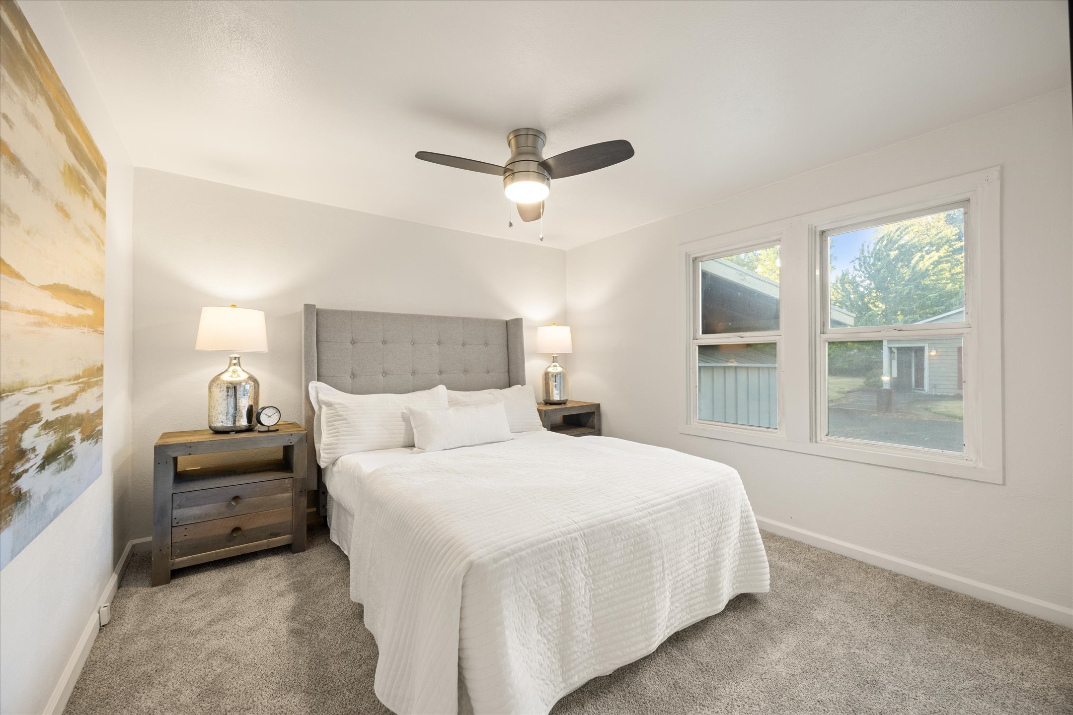24-3444 Se Rockwood St 97222-24.jpg