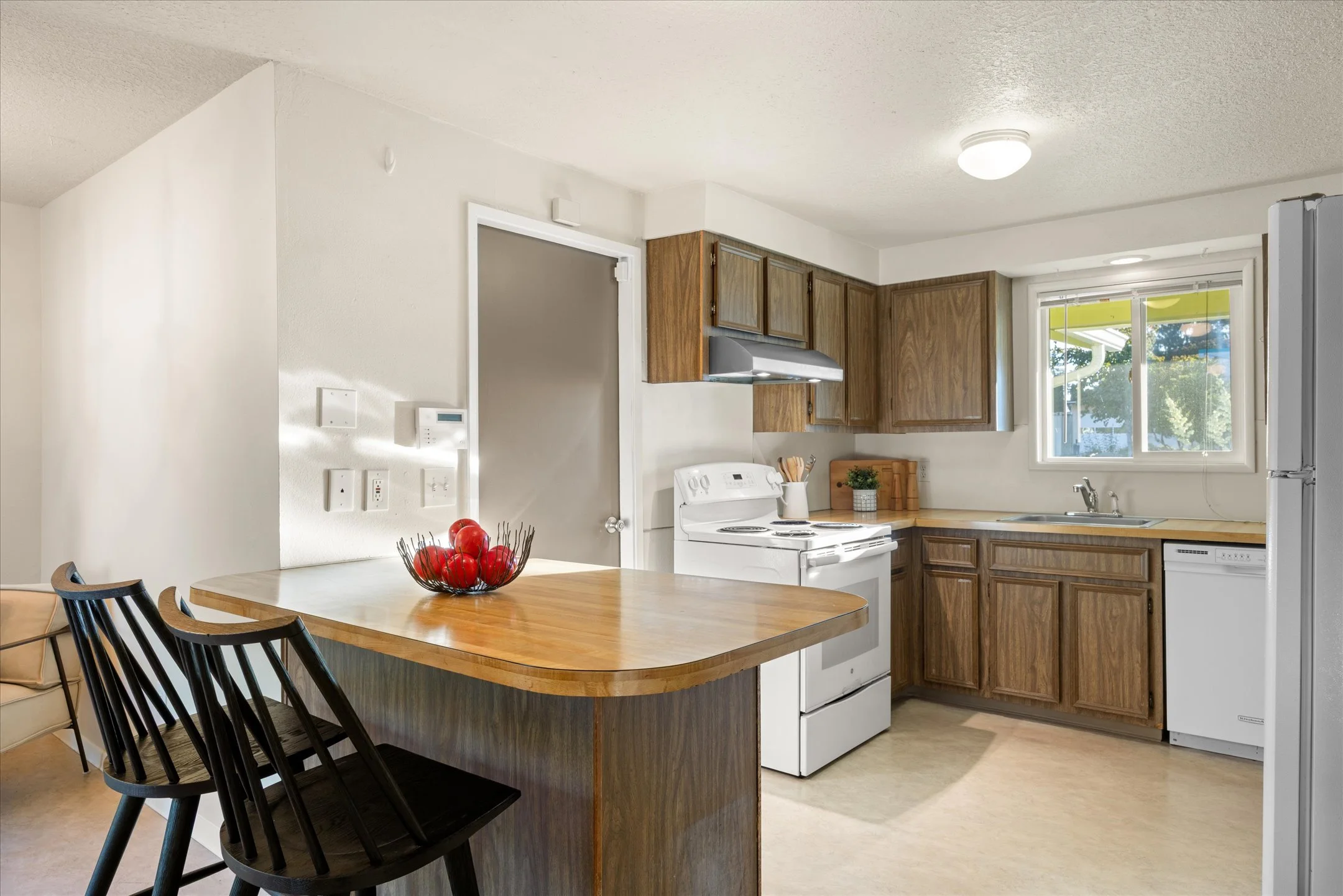 12-9972 Se 40th Ave 97222 -12.jpg