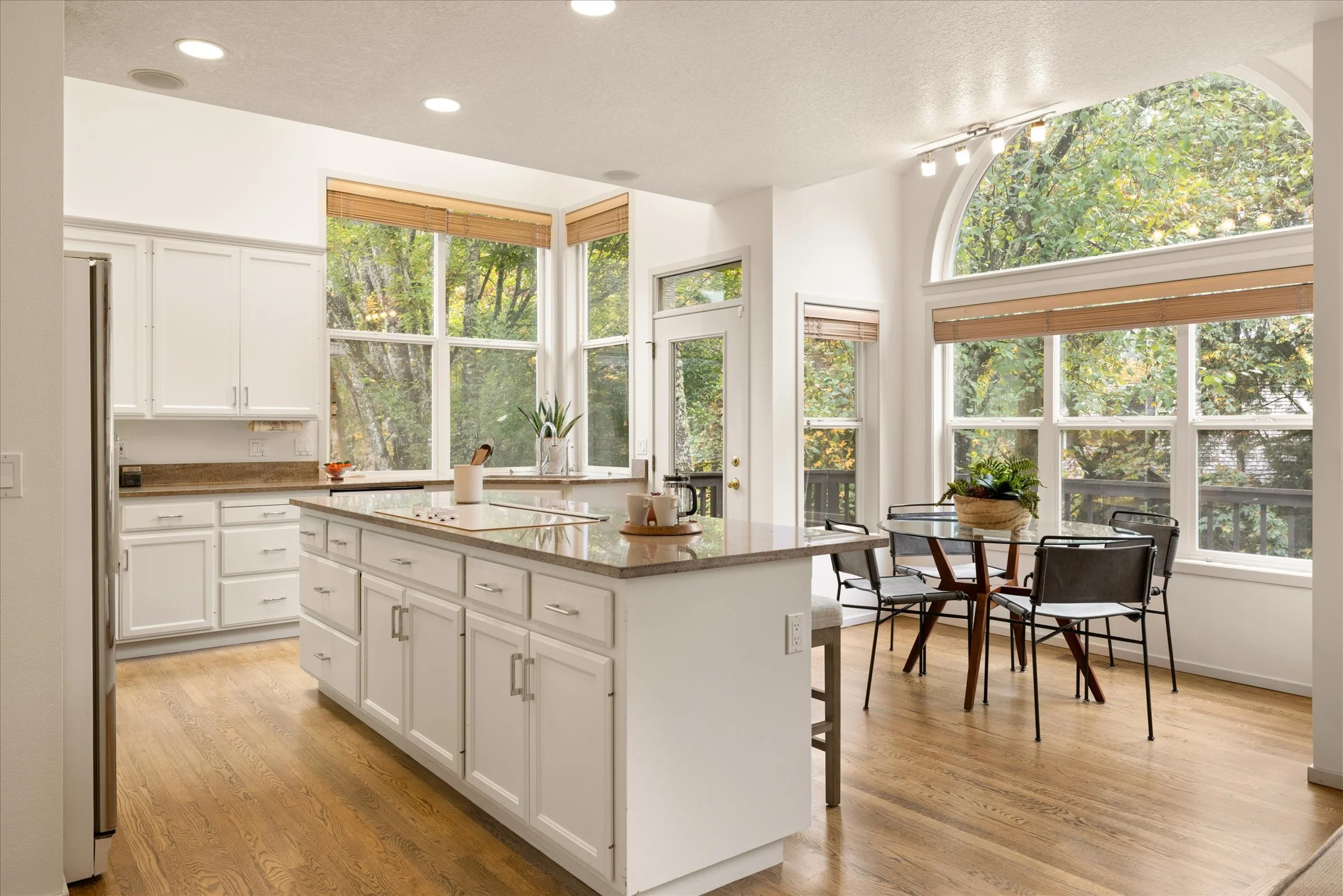 14-4680 SW Joshua St-14.jpg