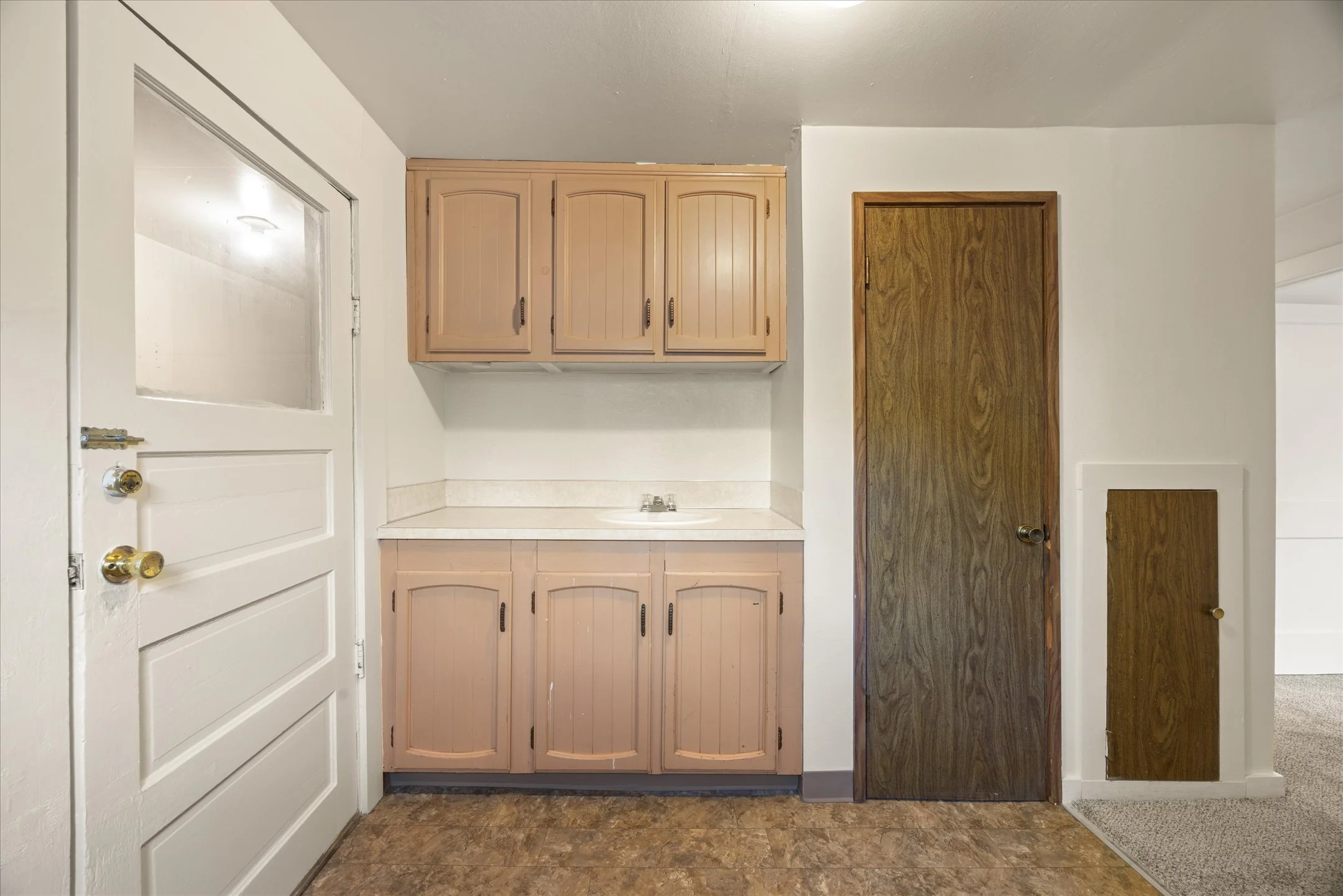 27-3444 Se Rockwood St 97222-27.jpg