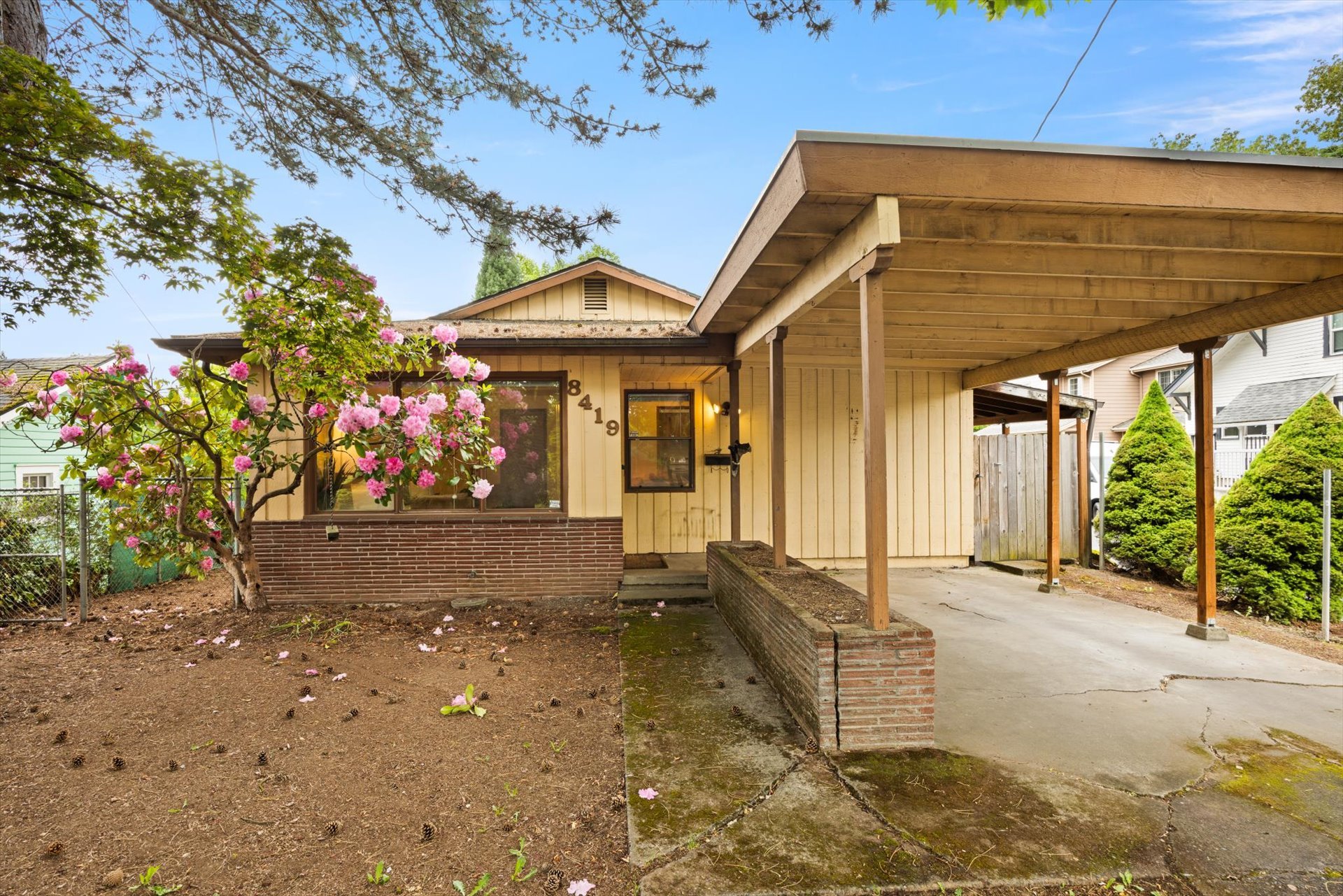 02-8419 Se 32nd Ave 97222-2.jpg