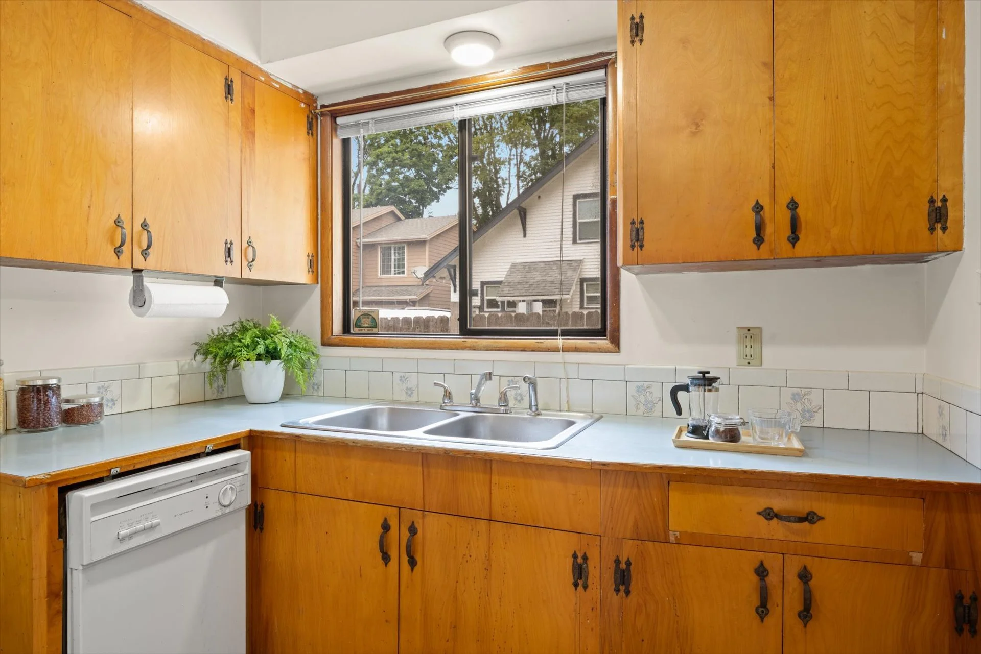 12-8419 Se 32nd Ave 97222-12.jpg