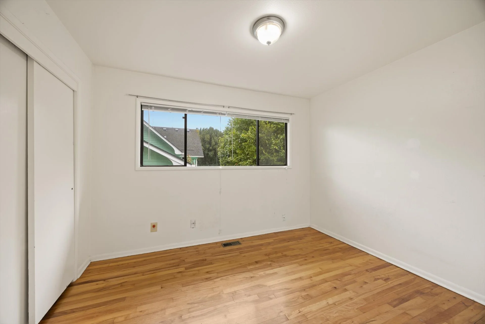 17-8419 Se 32nd Ave 97222-17.jpg