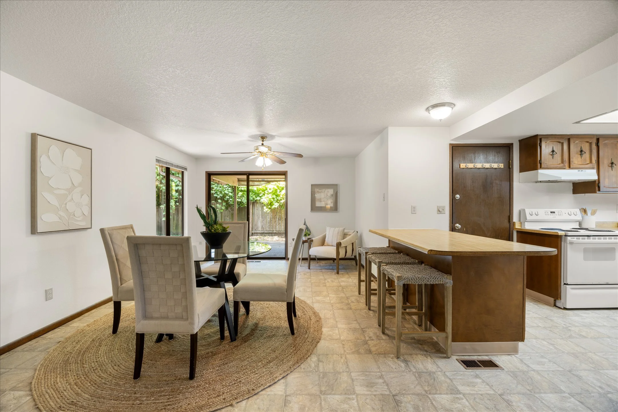 12-21326 SW Makah Ct 97062-12.jpg
