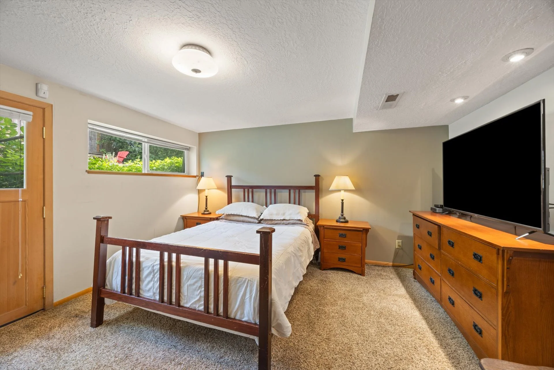 24-12955 SW Evergreen St 97005 -27.jpg