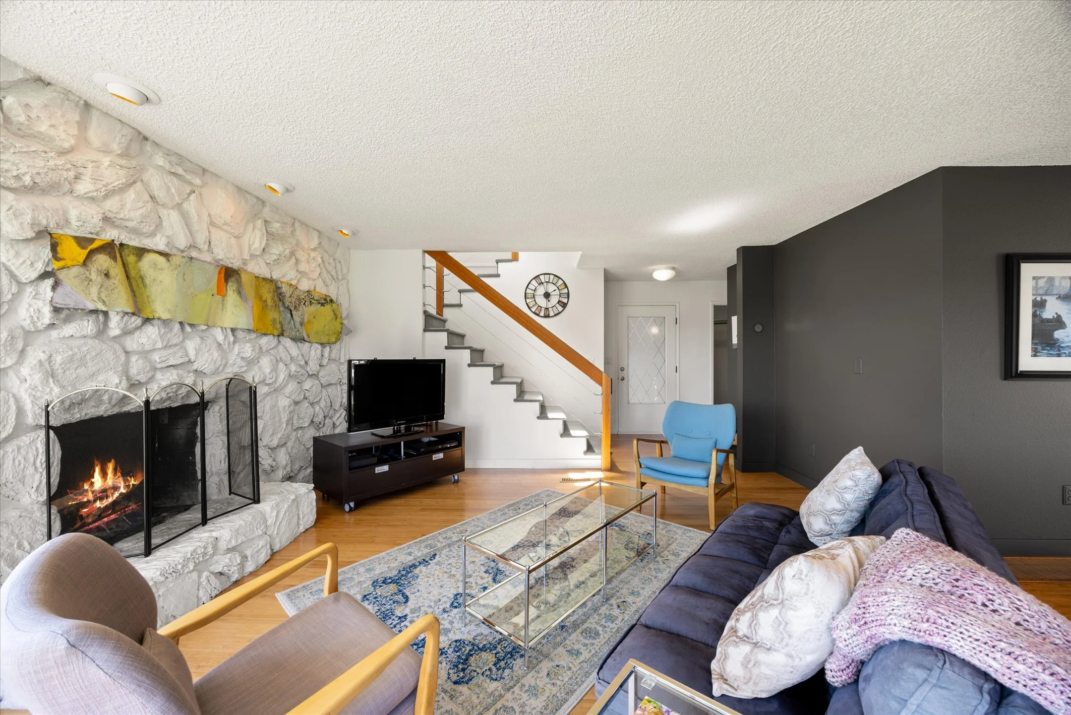 08-530 N Hayden Dr 97217-8.jpg