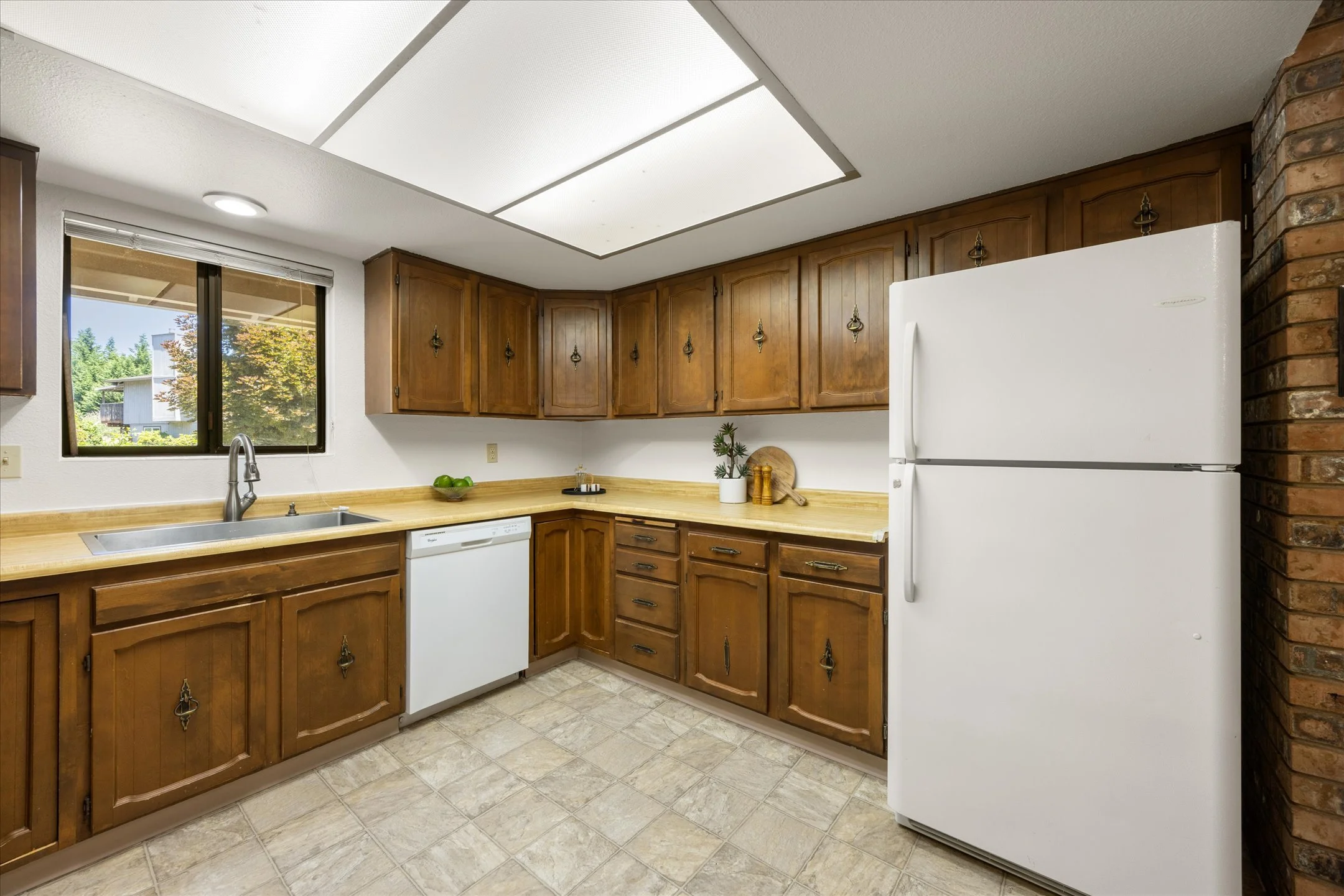 16-21326 SW Makah Ct 97062-16.jpg