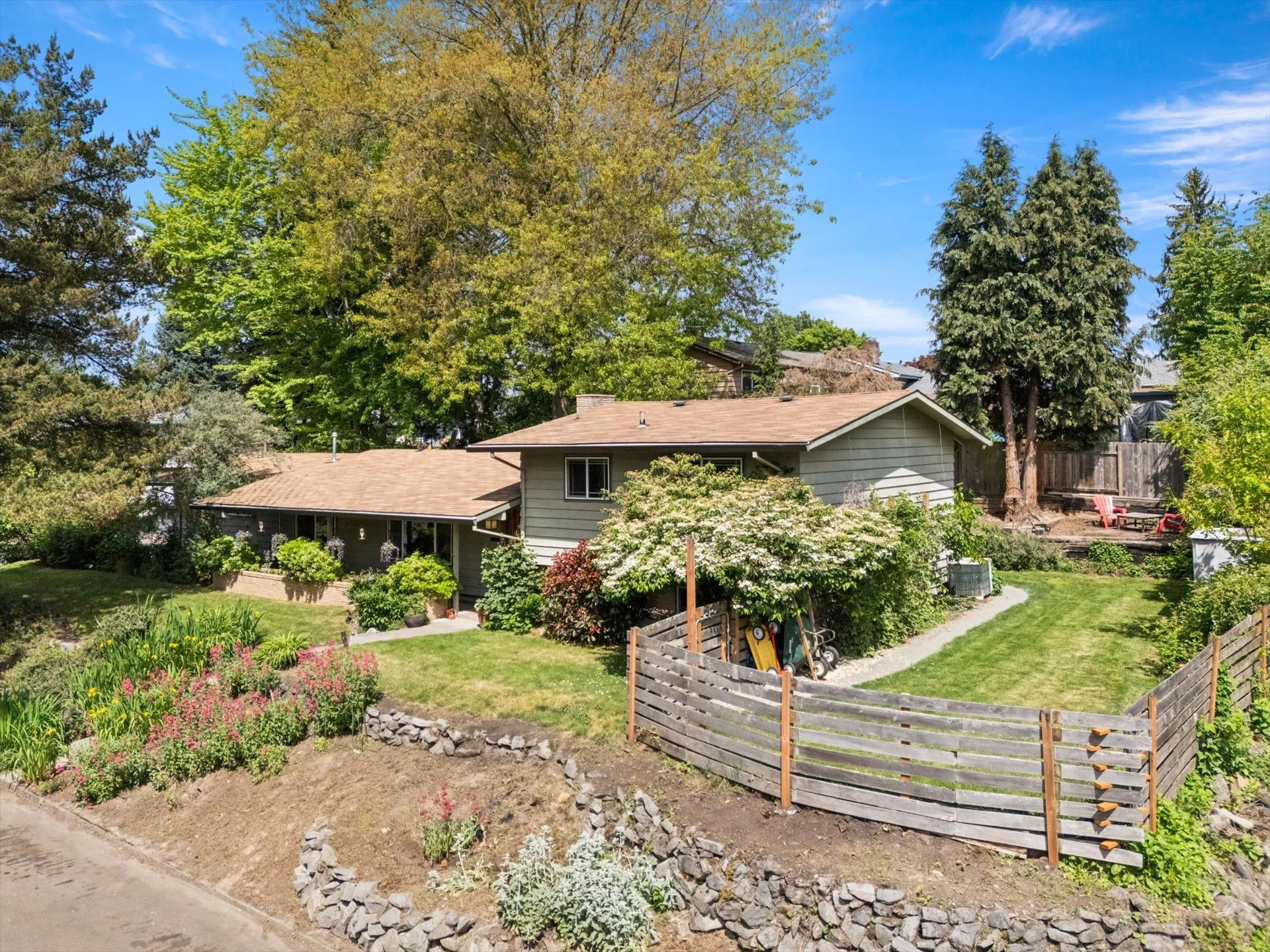 04-12955 SW Evergreen St 97005 -4.jpg