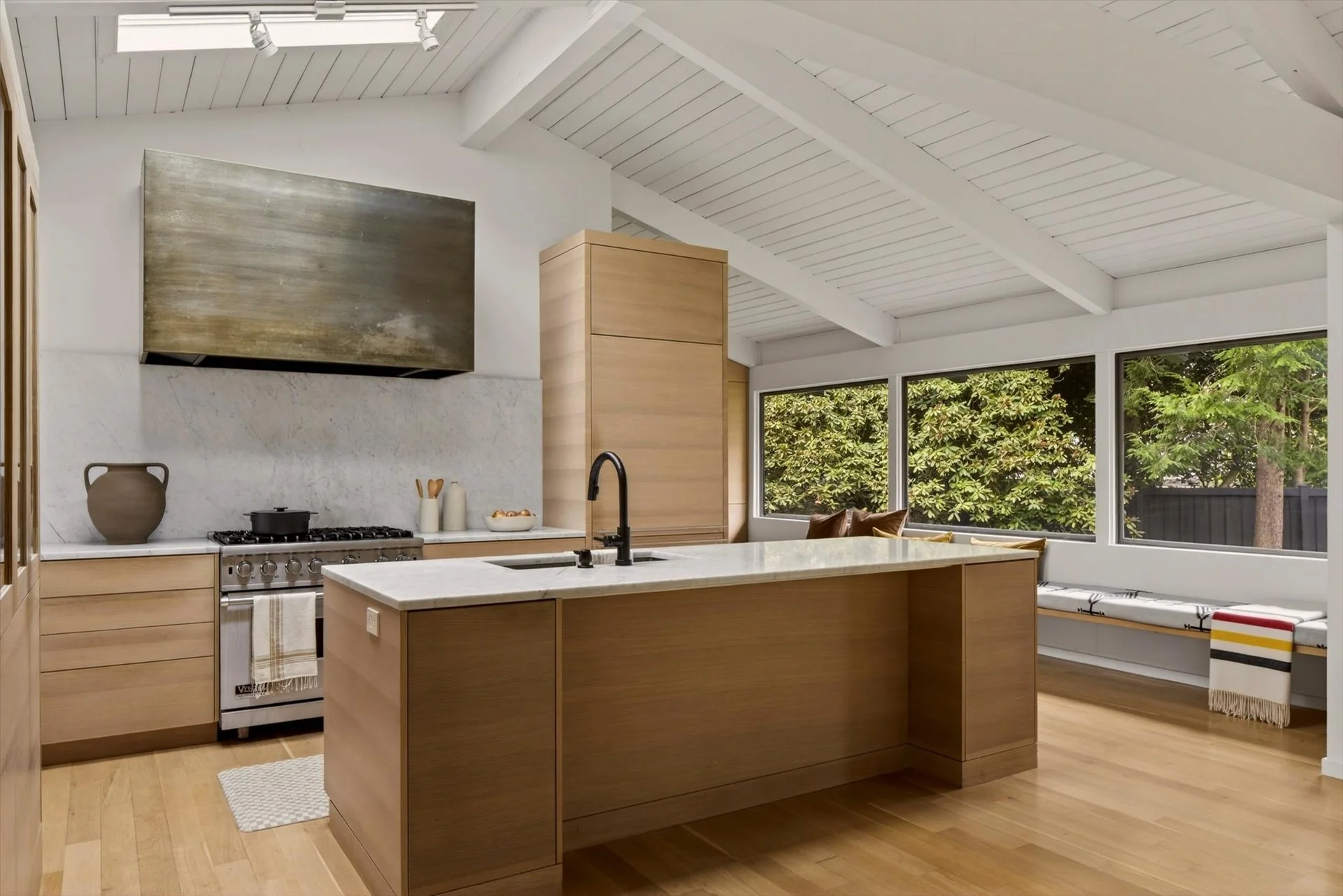 35-2765 SW Vista Drive-35.jpg