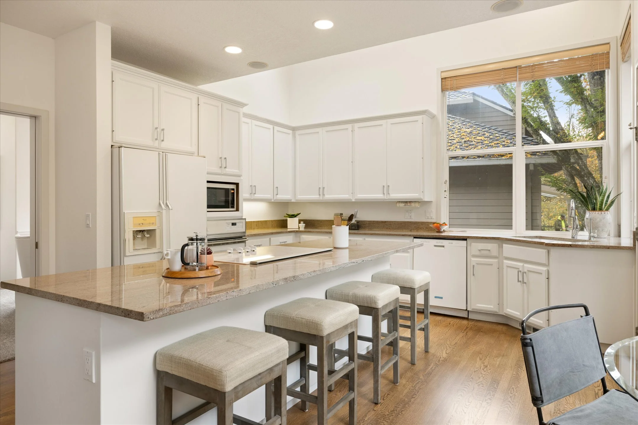 15-4680 SW Joshua St-15.jpg