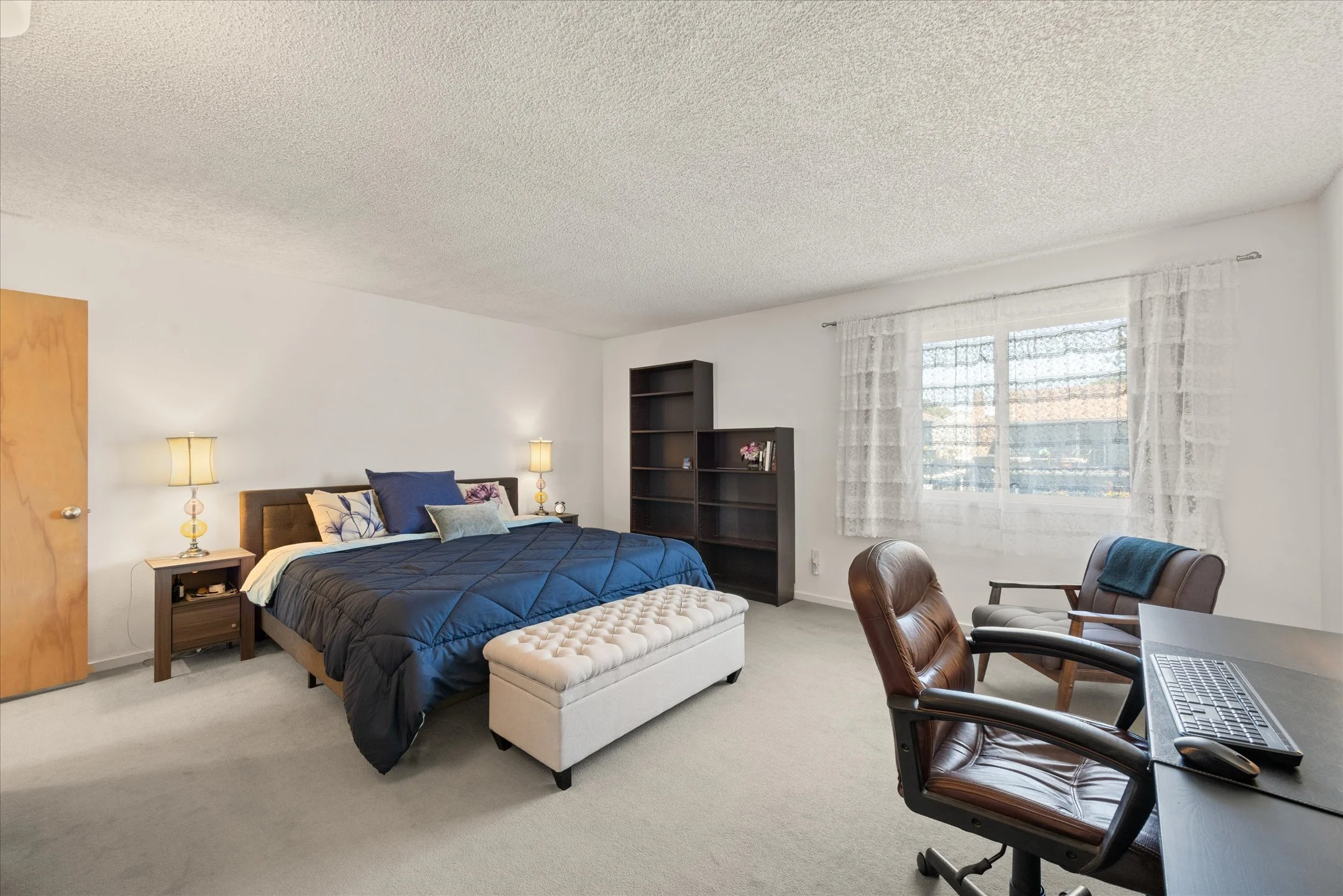 37-530 N Hayden Dr 97217-37.jpg