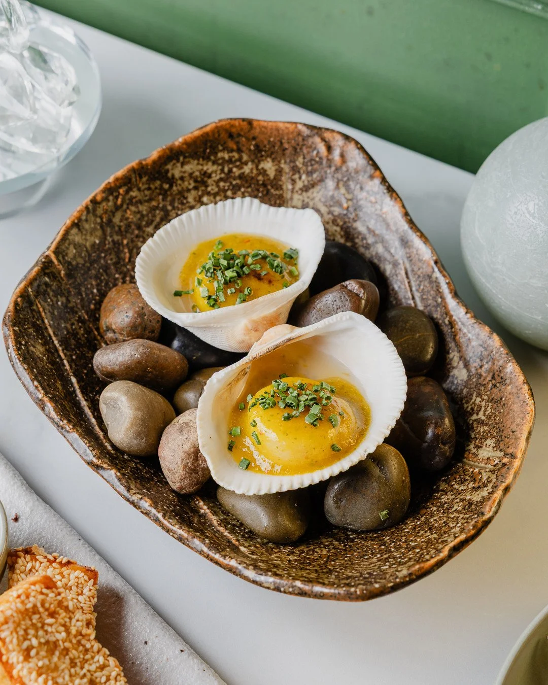 Where sweet meets heat. Perfectly seared scallop, finished with a bright mango chilli sauce ✨️⁠
⁠
Book now via www.cattleyaballarat.com.au⁠
⁠
Join us: Mon, Tues &amp; Thurs 5pm&ndash;10pm | Fri&ndash;Sat 12pm&ndash;11pm | Sun 12pm&ndash;10pm. Closed 