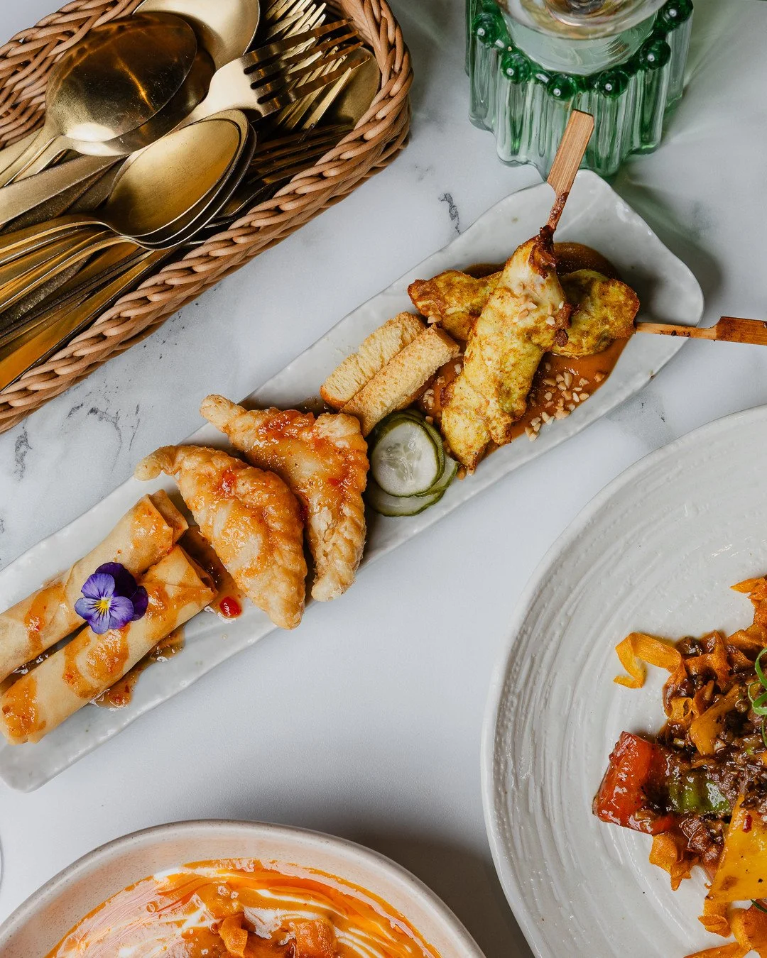 Golden Plate B ✨ A little bit of everything, chicken satay skewers, crispy spring rolls and veggie curry puffs made for sharing.⁠
⁠
Book now via www.cattleyaballarat.com.au⁠
⁠
Join us: Mon, Tues &amp; Thurs 5pm&ndash;10pm | Fri&ndash;Sat 12pm&ndash;1