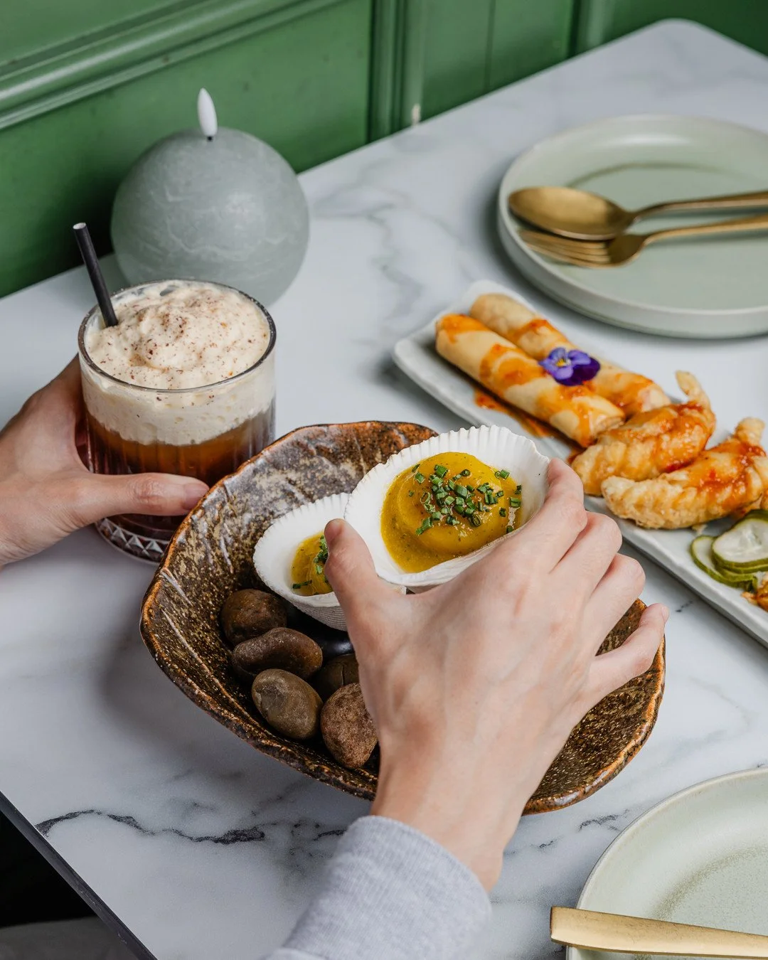 Delicately seared scallops paired with sweet mango and a hint of chilli heat, creating a bright, refreshing dish that balances sweetness, spice and a touch of elegance.⁠
⁠
Book now via www.cattleyaballarat.com.au⁠
⁠
Join us: Mon, Tues &amp; Thurs 5pm