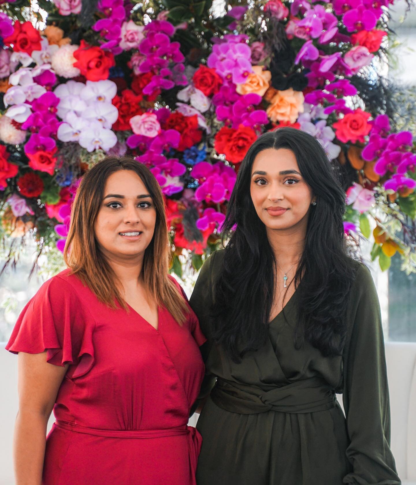 🫡 Your favourite duo reporting for duty! 

🤔 When can you expect to have a chat from either of us? ✨ 

🔥 Hamna = Initial consultation, price quotes, discussion re contracts/ deposits, communication on the day of the wedding 

🔥 Nonie = Feedback f