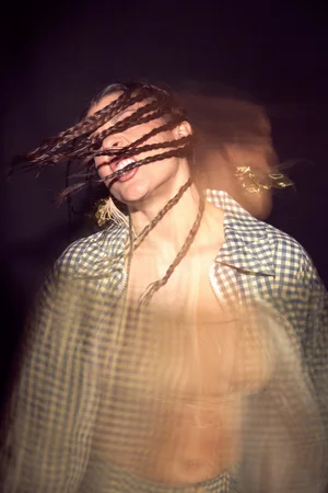 JANELLE GINESTRA
