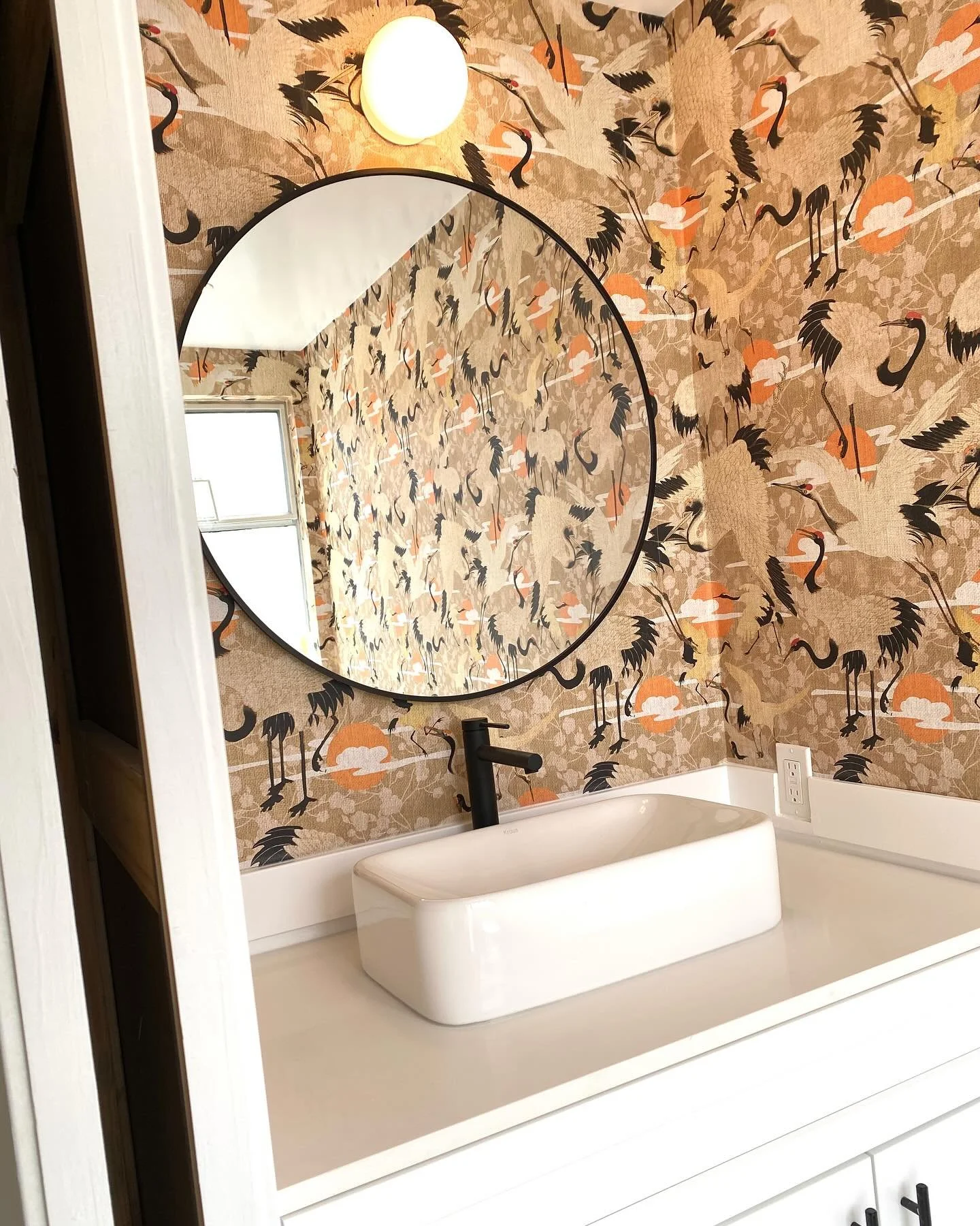 Some before and afters of this tiny but intensive powder room renovation. ✨ 😎🫡

#echorenovations #vancouver #renos #bathroomrenovation #bathroomremodel #womenintrades #construction