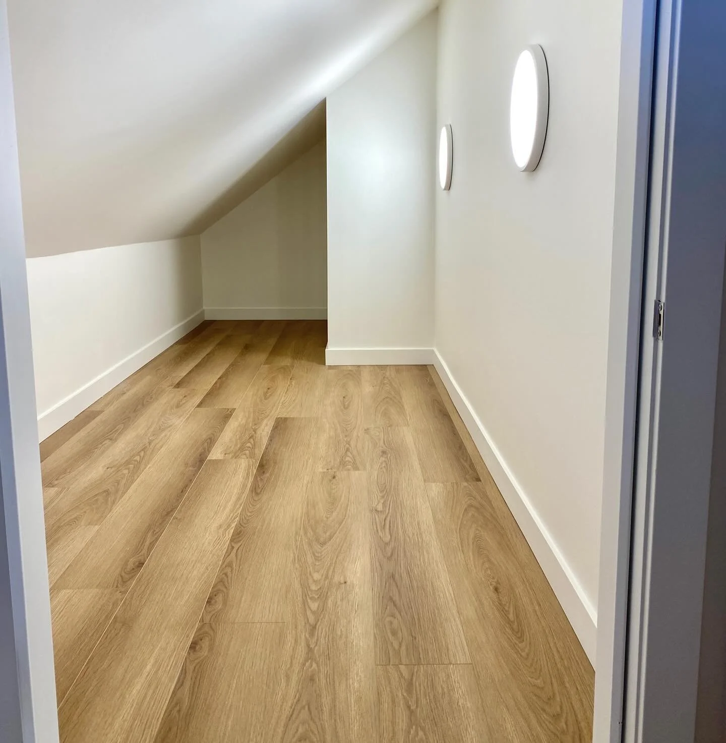 Making good use of space and added a storage attic to this Cambie home 🫡

#beforeandafter #attic #vancouver #echorenovations #construction