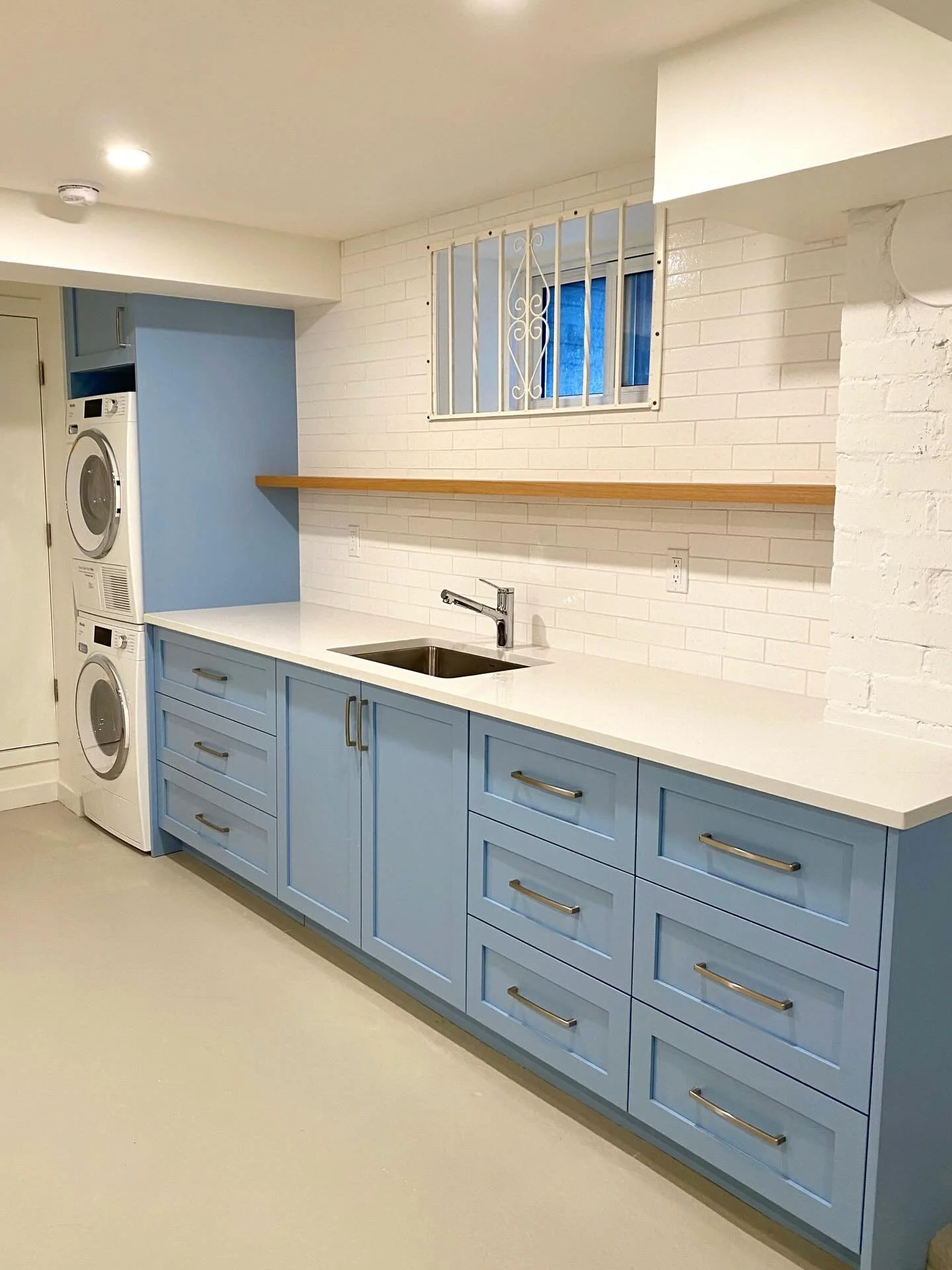 Very happy with how this laundry room/basement storage/mechanical room upgrade went 🫡

#beforeandafter #renovations #vancouvercontractor #echorenovations