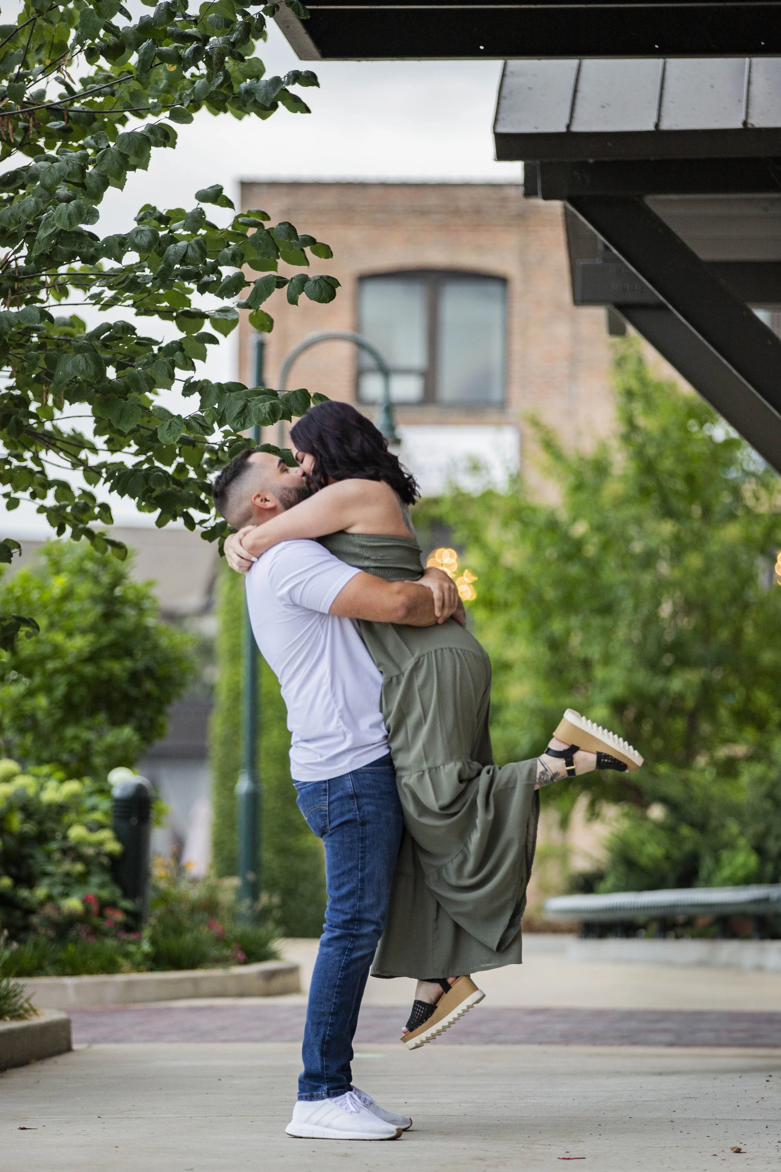 ejv-d&a-090823-sneak-23-edit.jpg