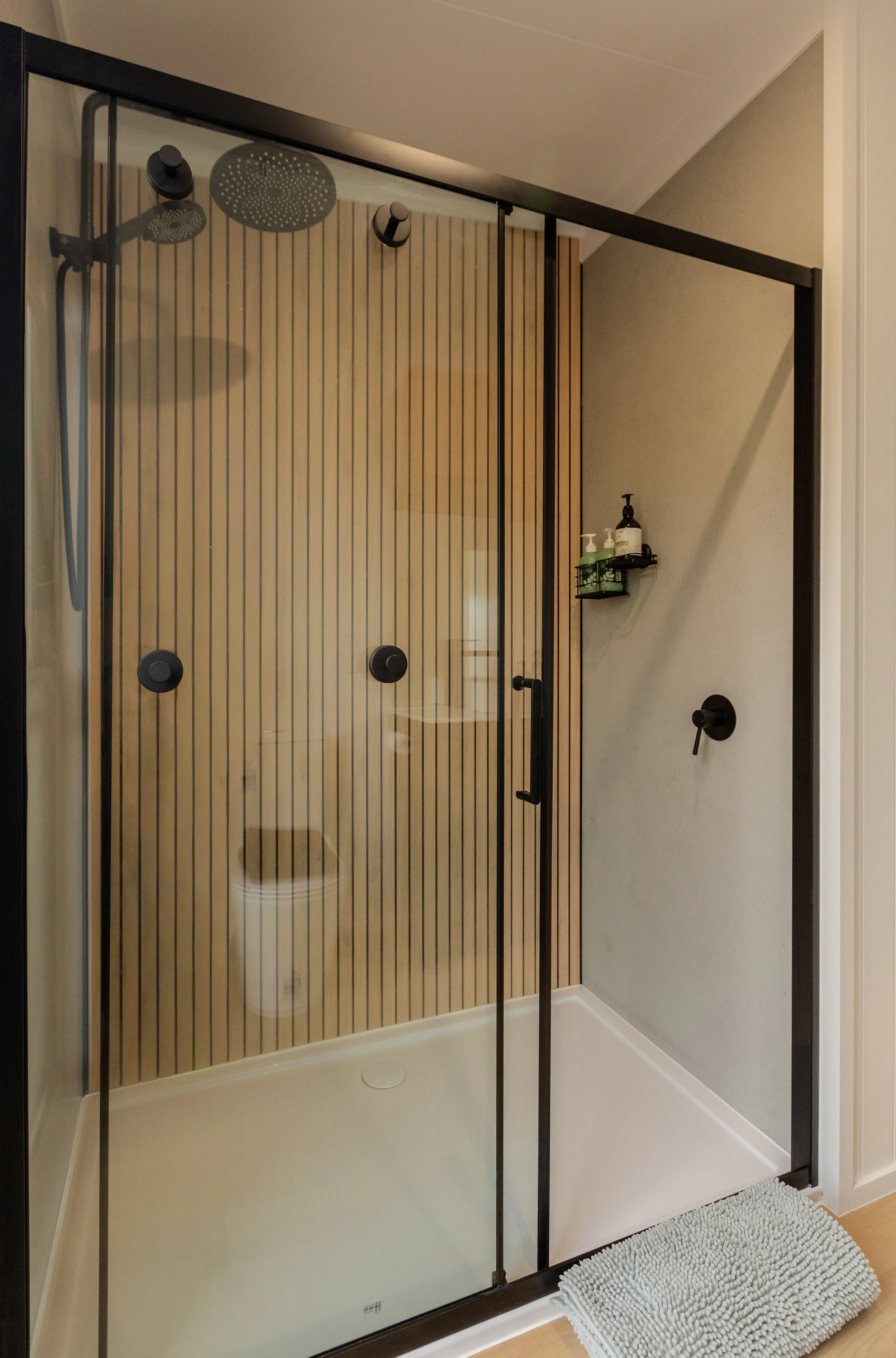 FREESTYLETINYHOMES_AIRBNB_p4-5.jpg