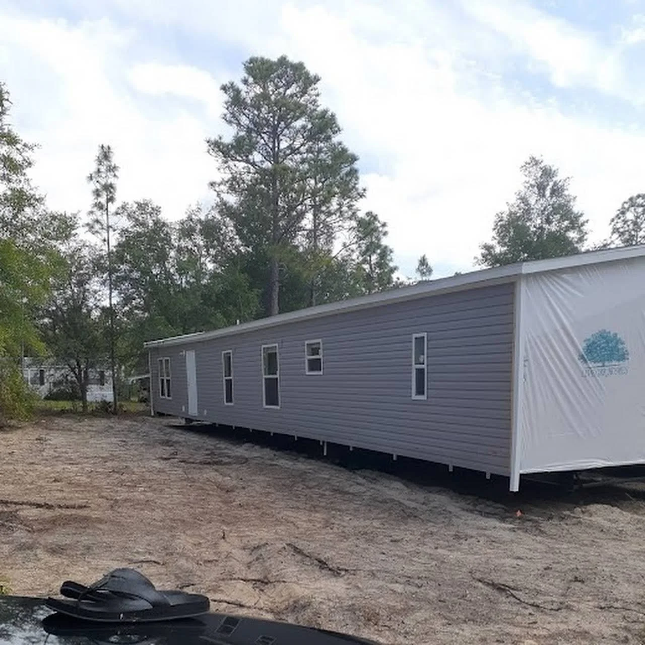 Leesburg Mobile Home Leveling, Anchoring, Skirting & Flooring Contractors