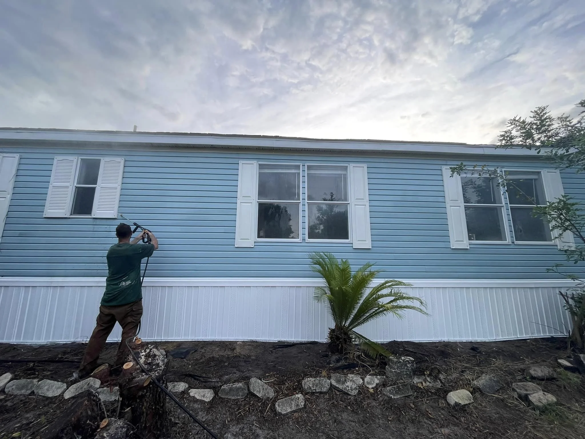 Leesburg Mobile Home Leveling, Anchoring, Skirting & Flooring Contractors