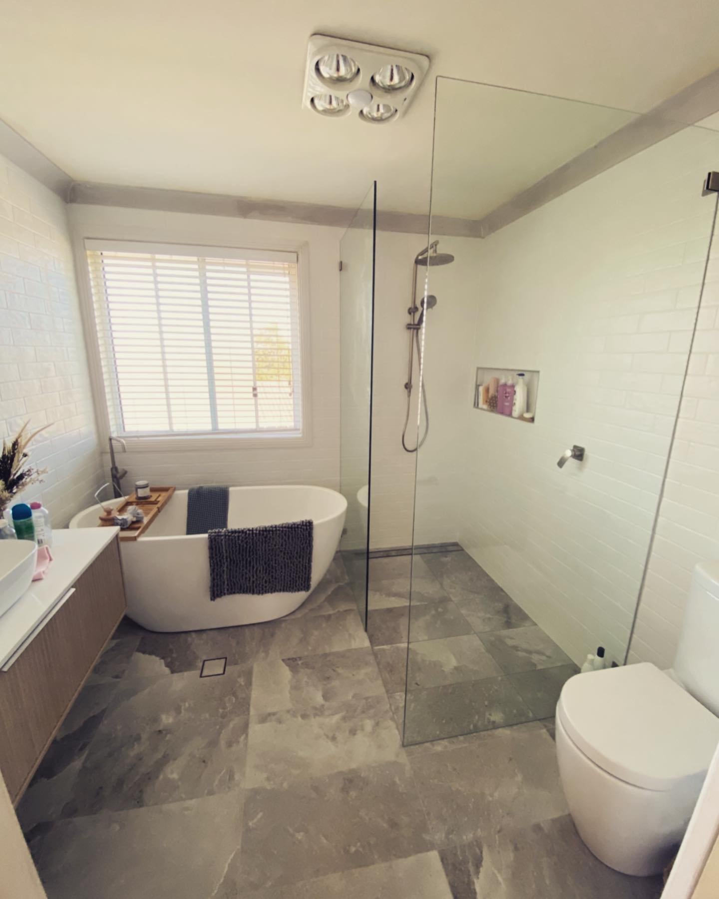Another bathroom recently completed for some amazing clients. We are going back to renovate their ensuite, powder room and laundry soon.Once again, thanks to our awesome trades for your great work.