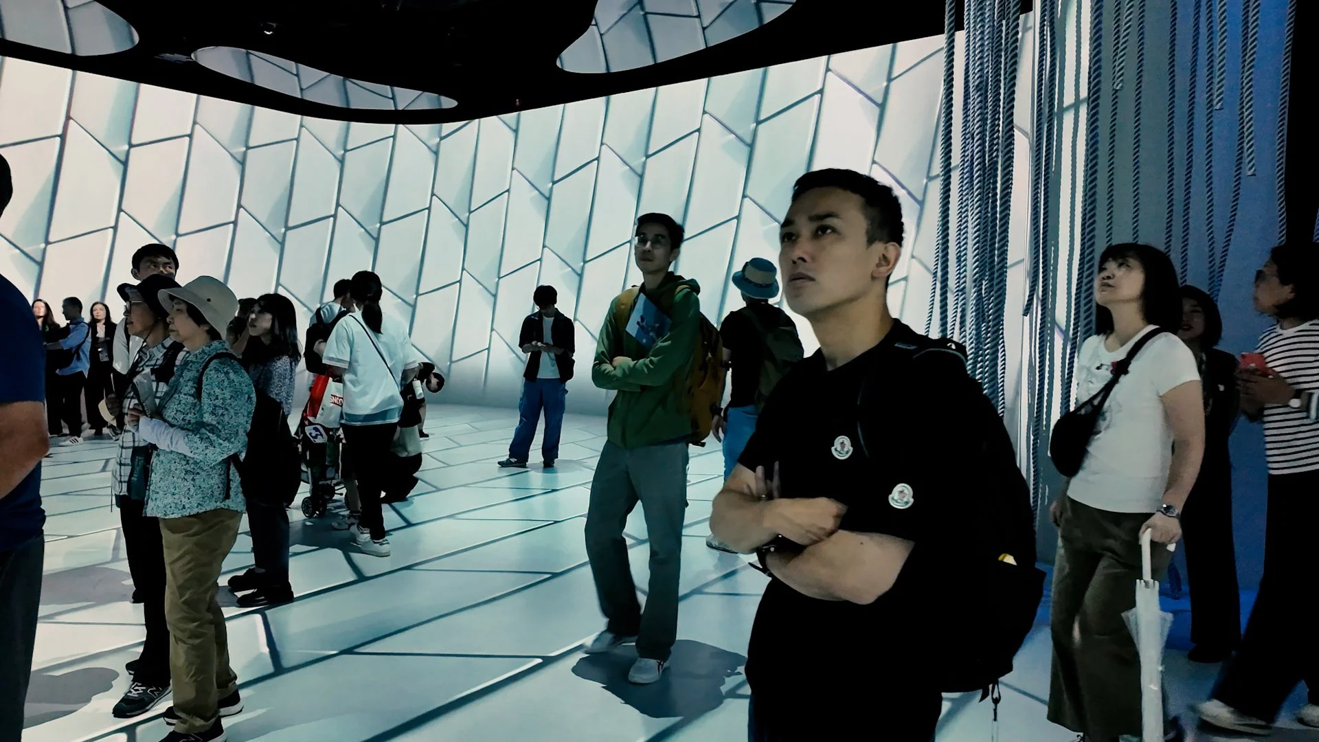 OCUBO - OSAKA.00_00_24_06.Still007.jpg