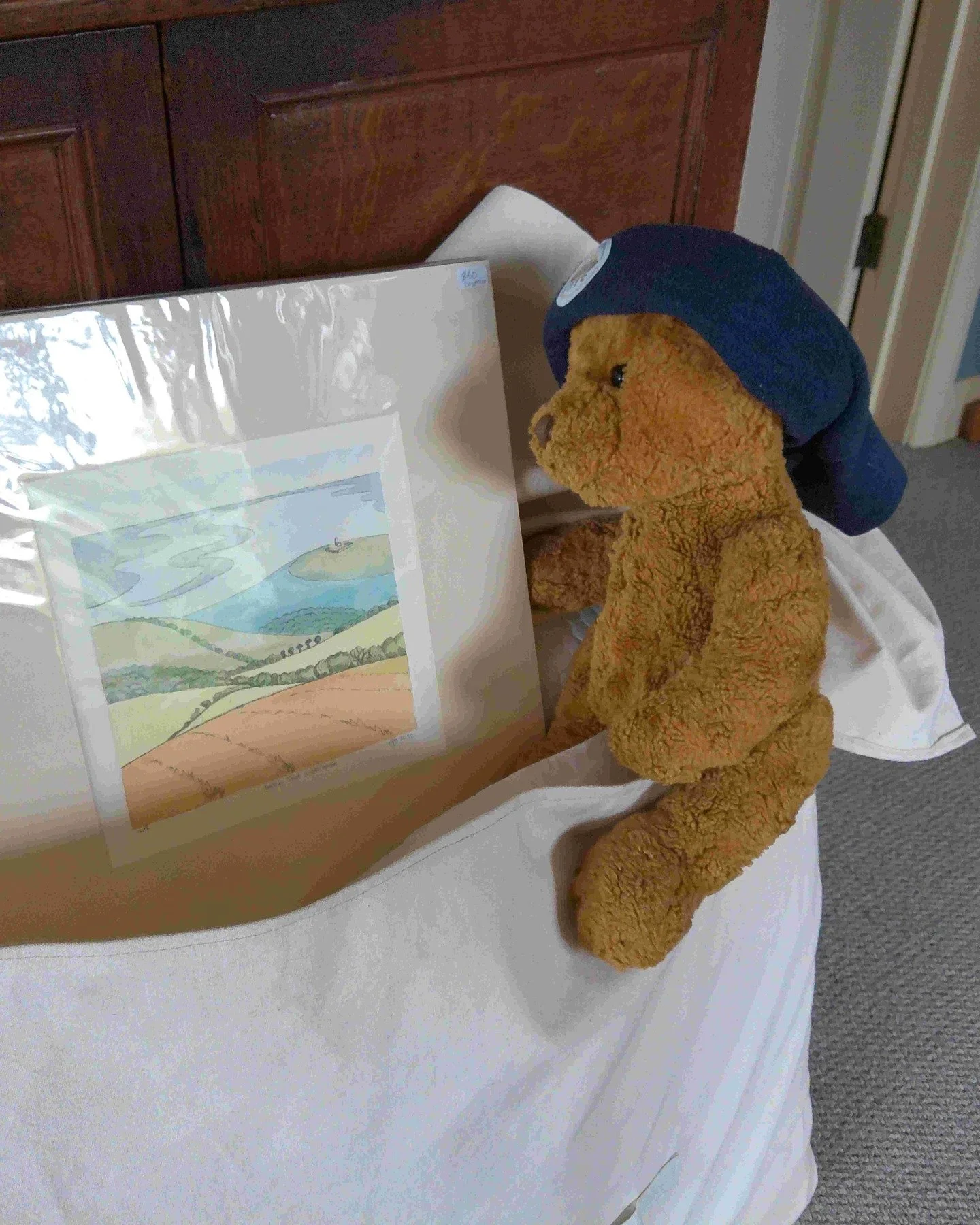 Dirk has been helping me pack my artwork today ready for the Strange Magic Print Fair this Saturday at Lewes Town Hall.
He's so looking forward to seeing you all, but do please remember that he is NOT for sale!
He's still recovering from the last pri