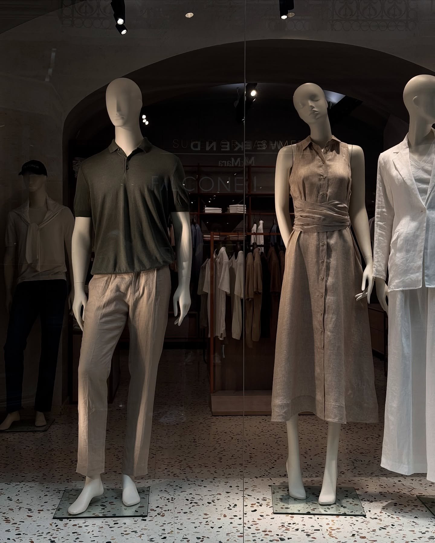 You &amp; Me.

#Moscow #WindowShopping