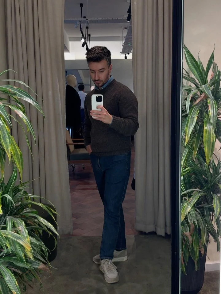 Hither and thither, but stylishly.
#ManForToday
#Bespoke
#SavileRow