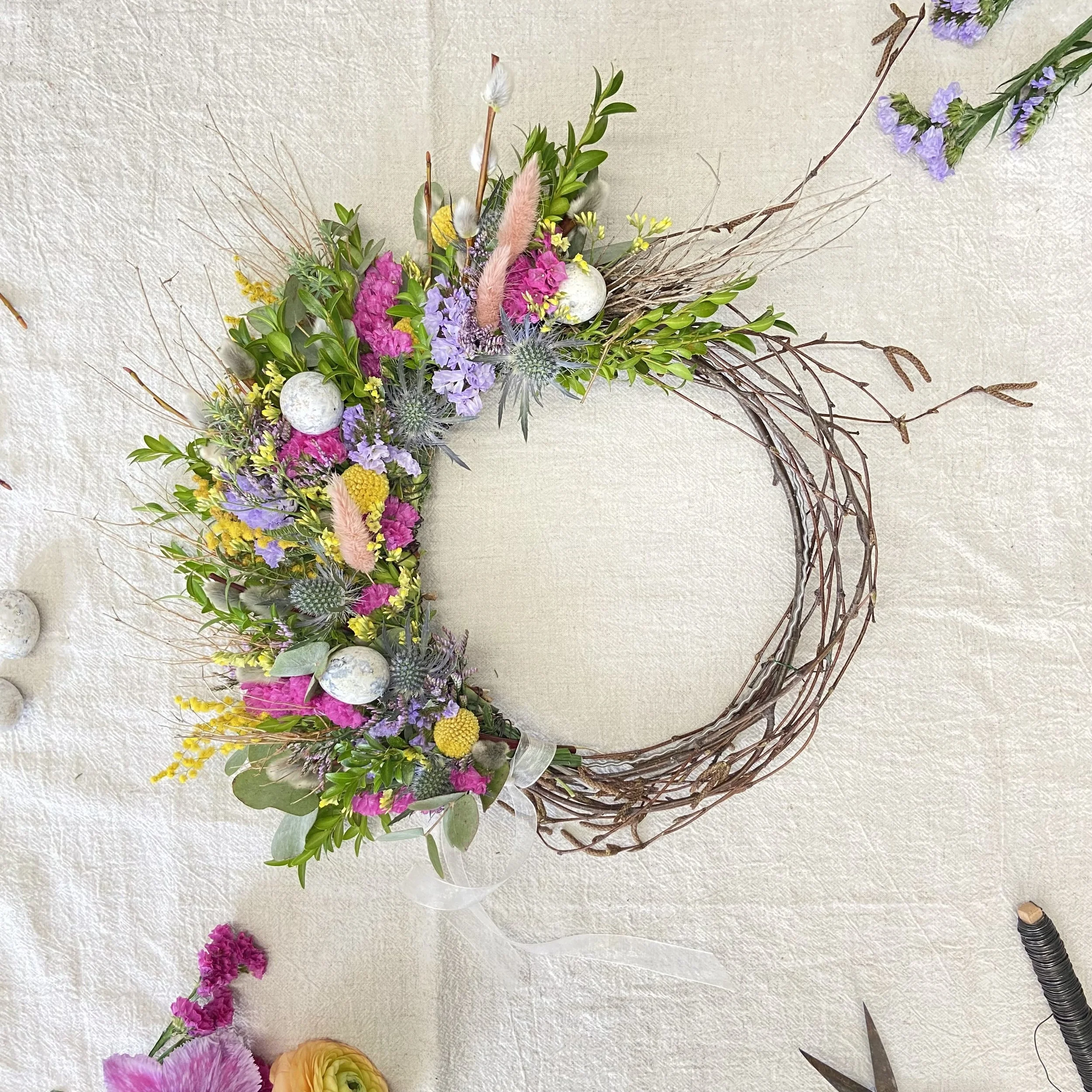 Natürlicher Frühlingskranz aus frischen und getrockneten Blumen, ein DIY Set für dein Zuhause oder ein Geschenk, Geschenk Set, Frühlingskranz DIY Set